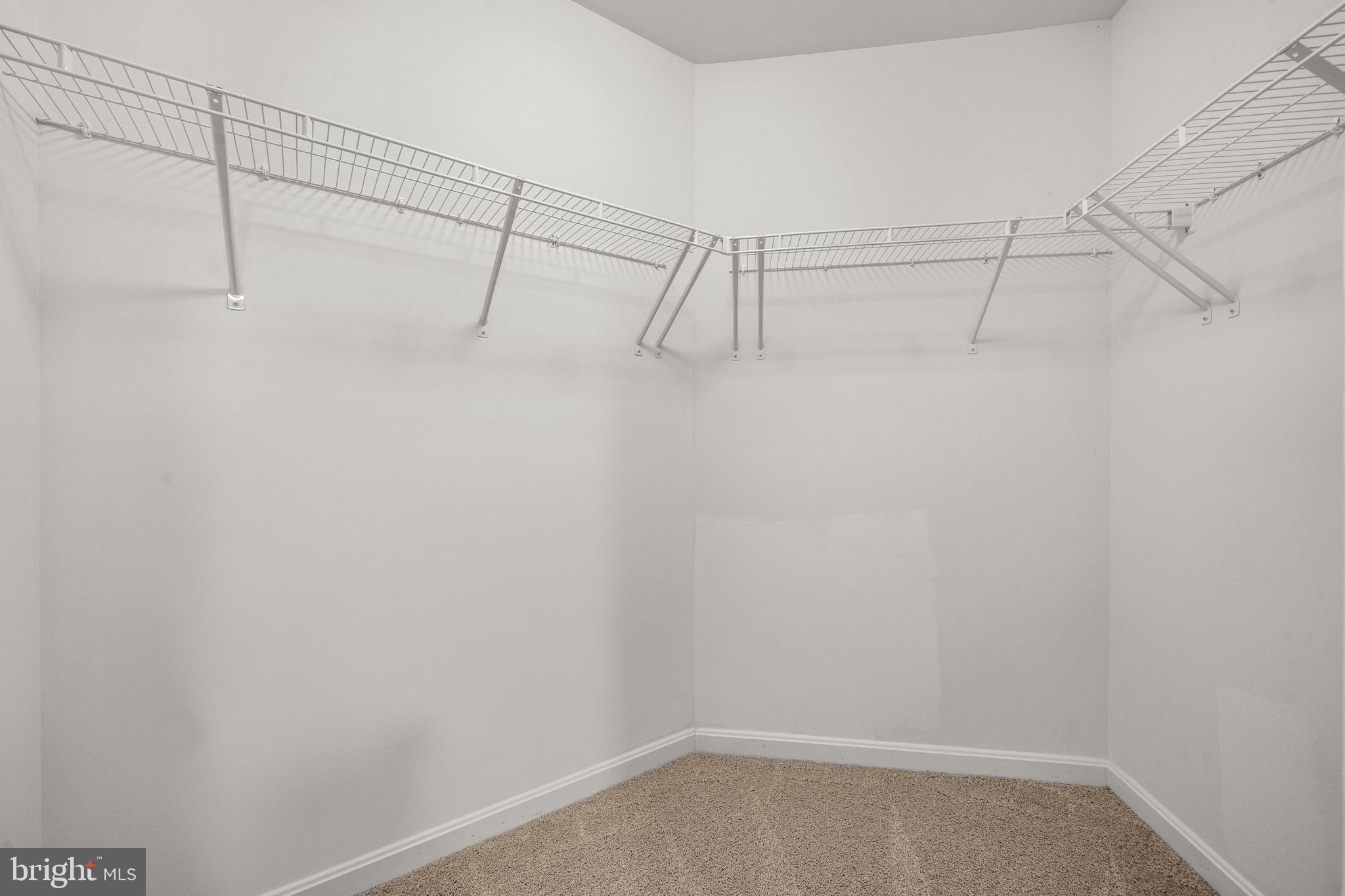 LADYSMITH VILLAGE - Residential