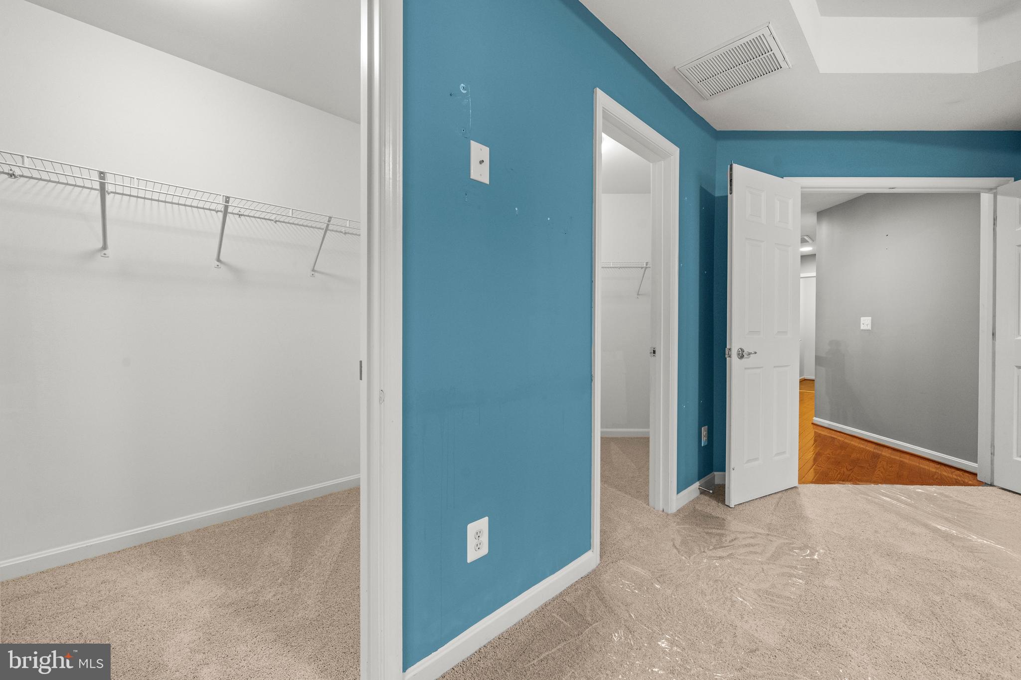 LADYSMITH VILLAGE - Residential