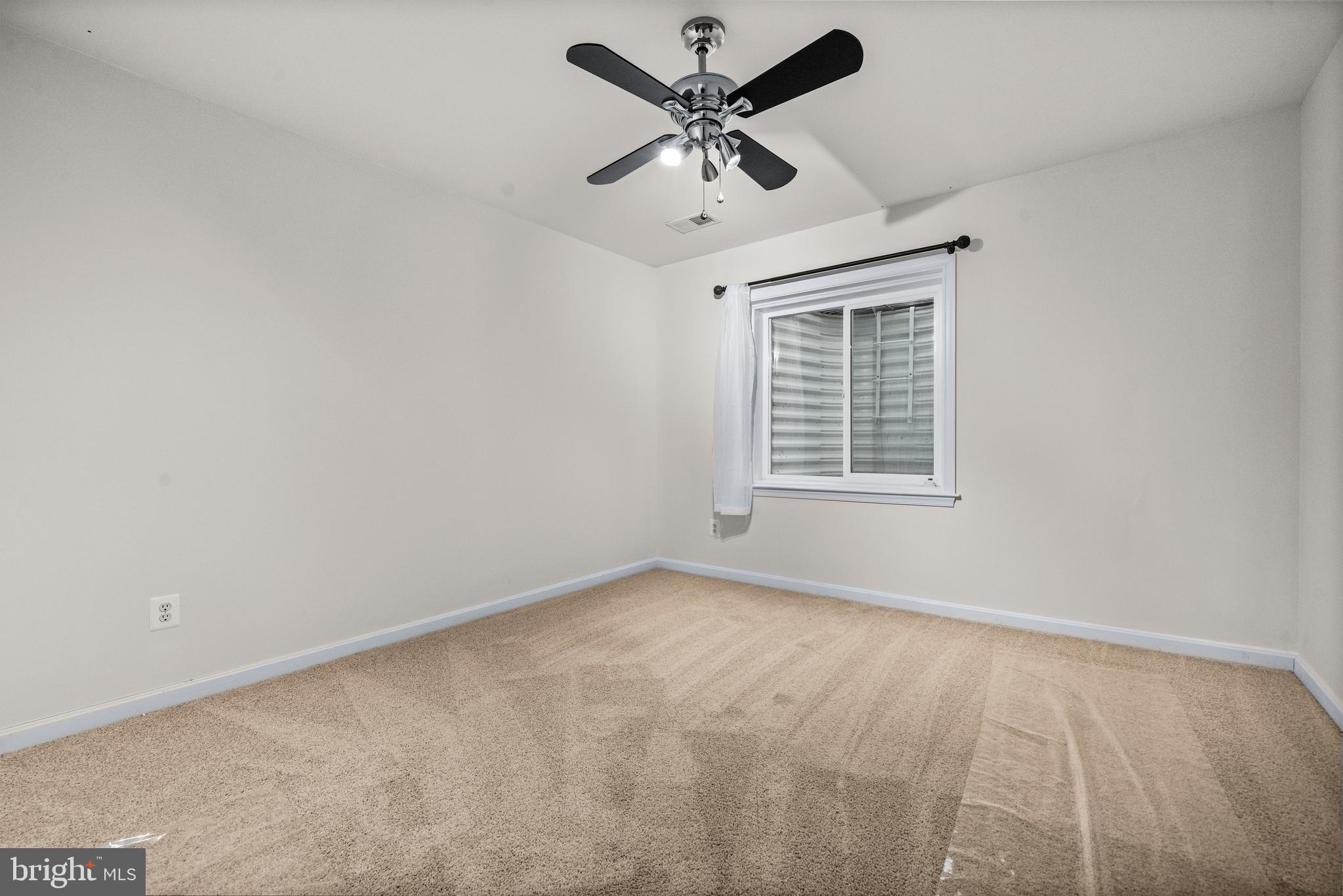 LADYSMITH VILLAGE - Residential