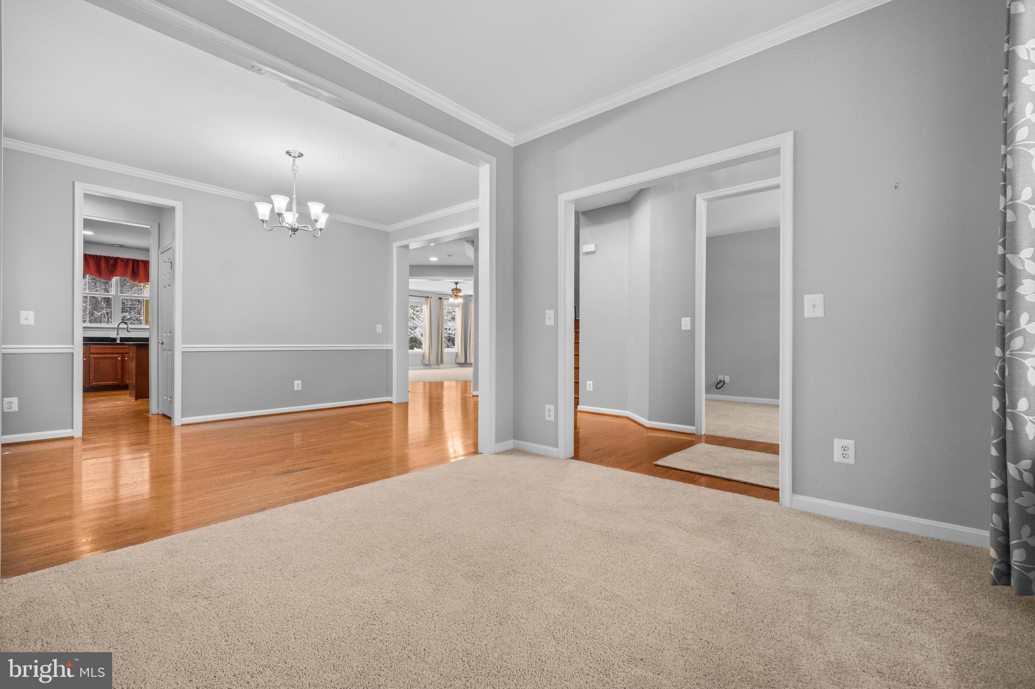 LADYSMITH VILLAGE - Residential