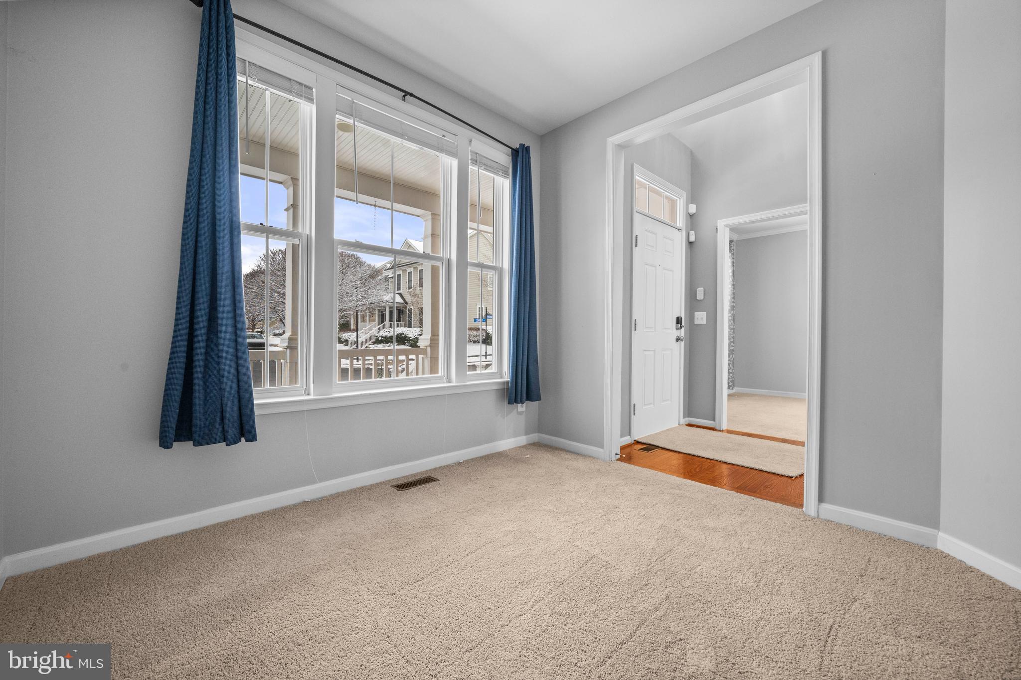 LADYSMITH VILLAGE - Residential