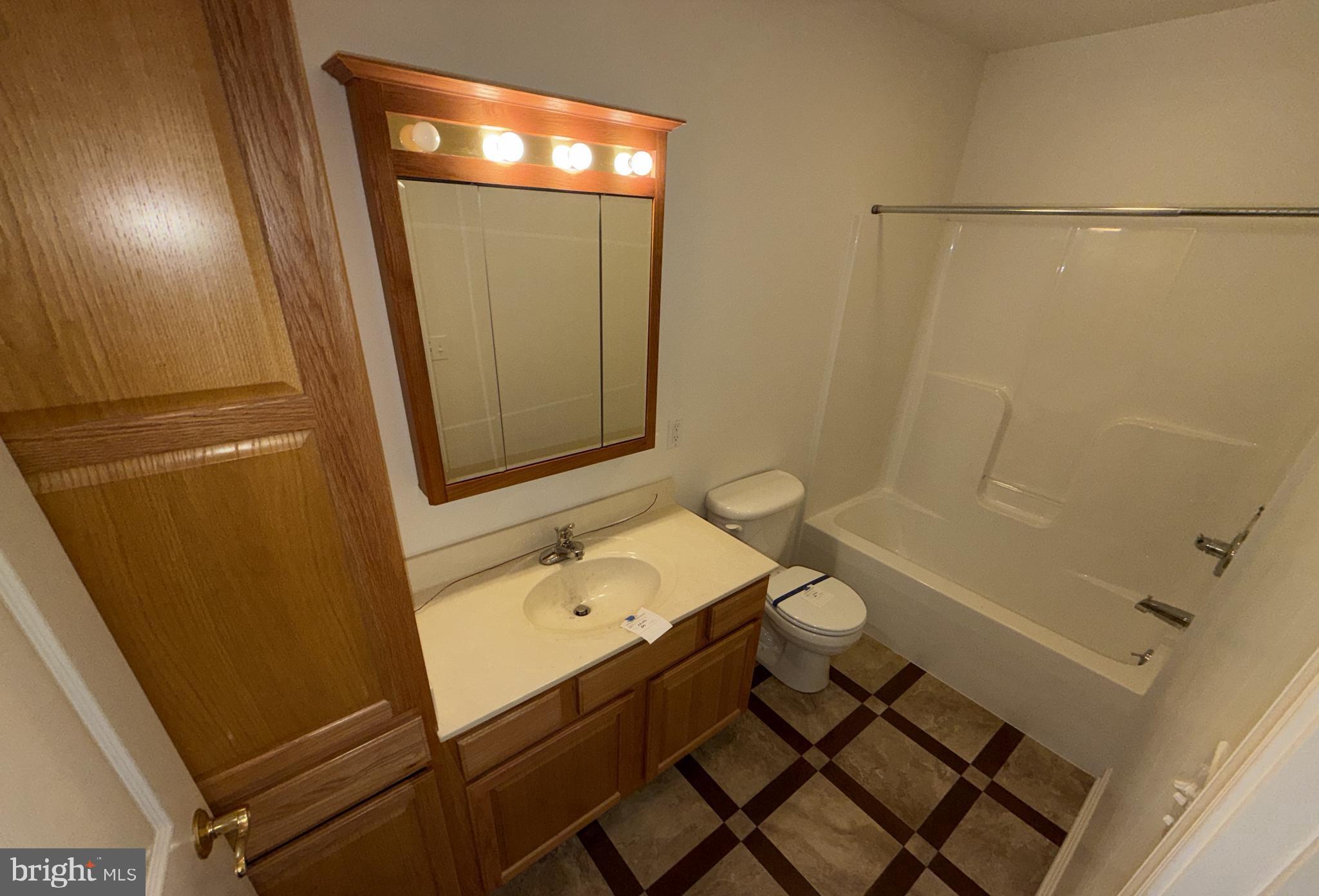 EAST RIDGE TOWNHOMES - Residential