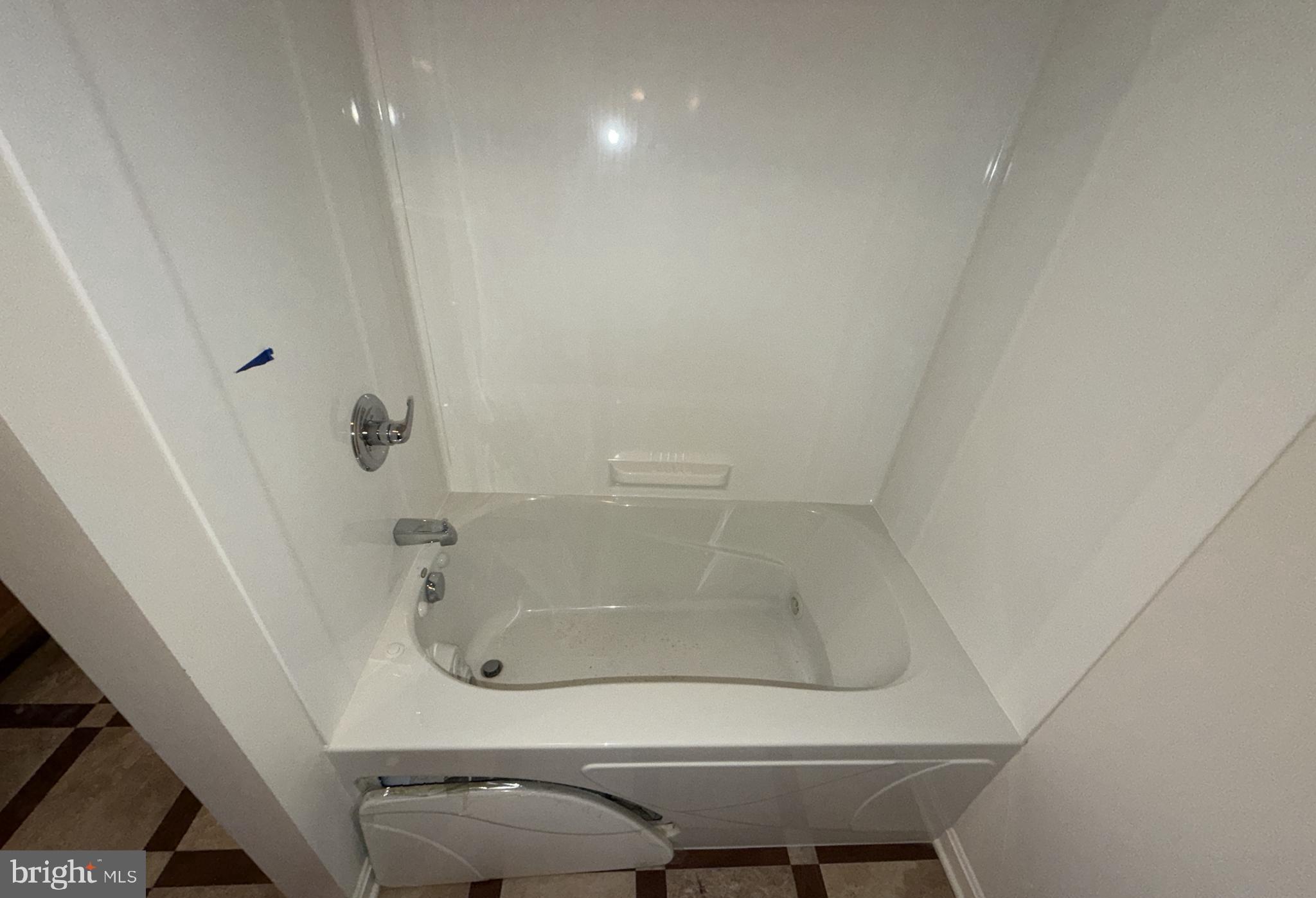 EAST RIDGE TOWNHOMES - Residential