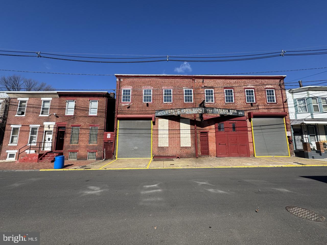 429 CARL MILLER BOULEVARD 433