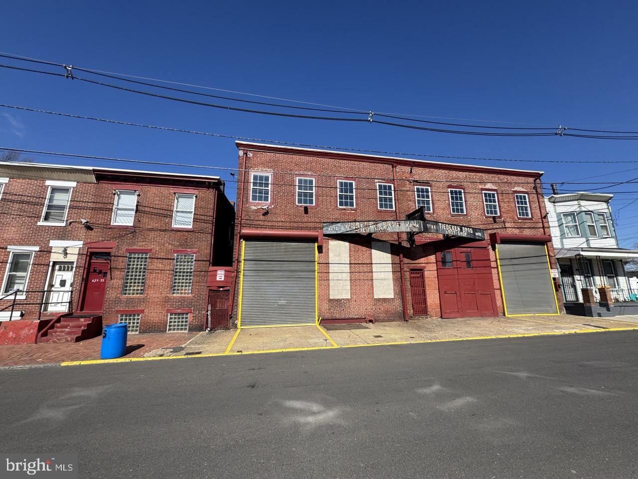 429 CARL MILLER BOULEVARD 433