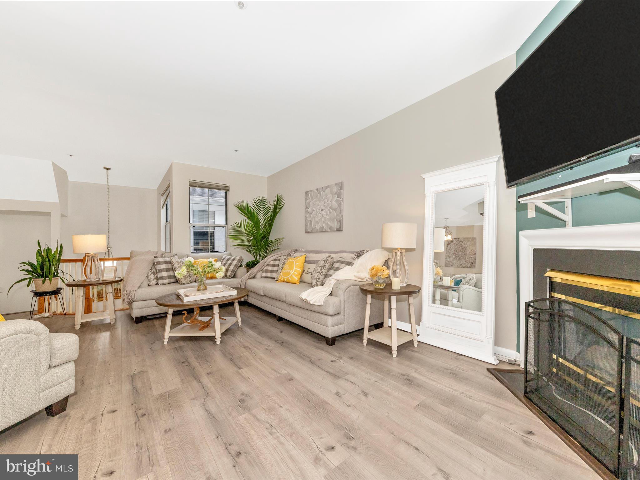 FOREST BROOKE - Residential