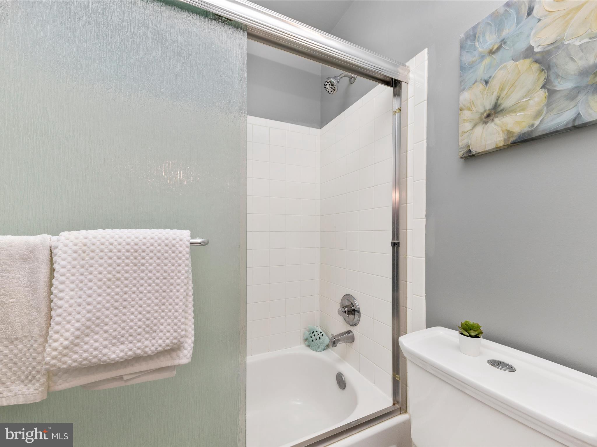 FOREST BROOKE - Residential