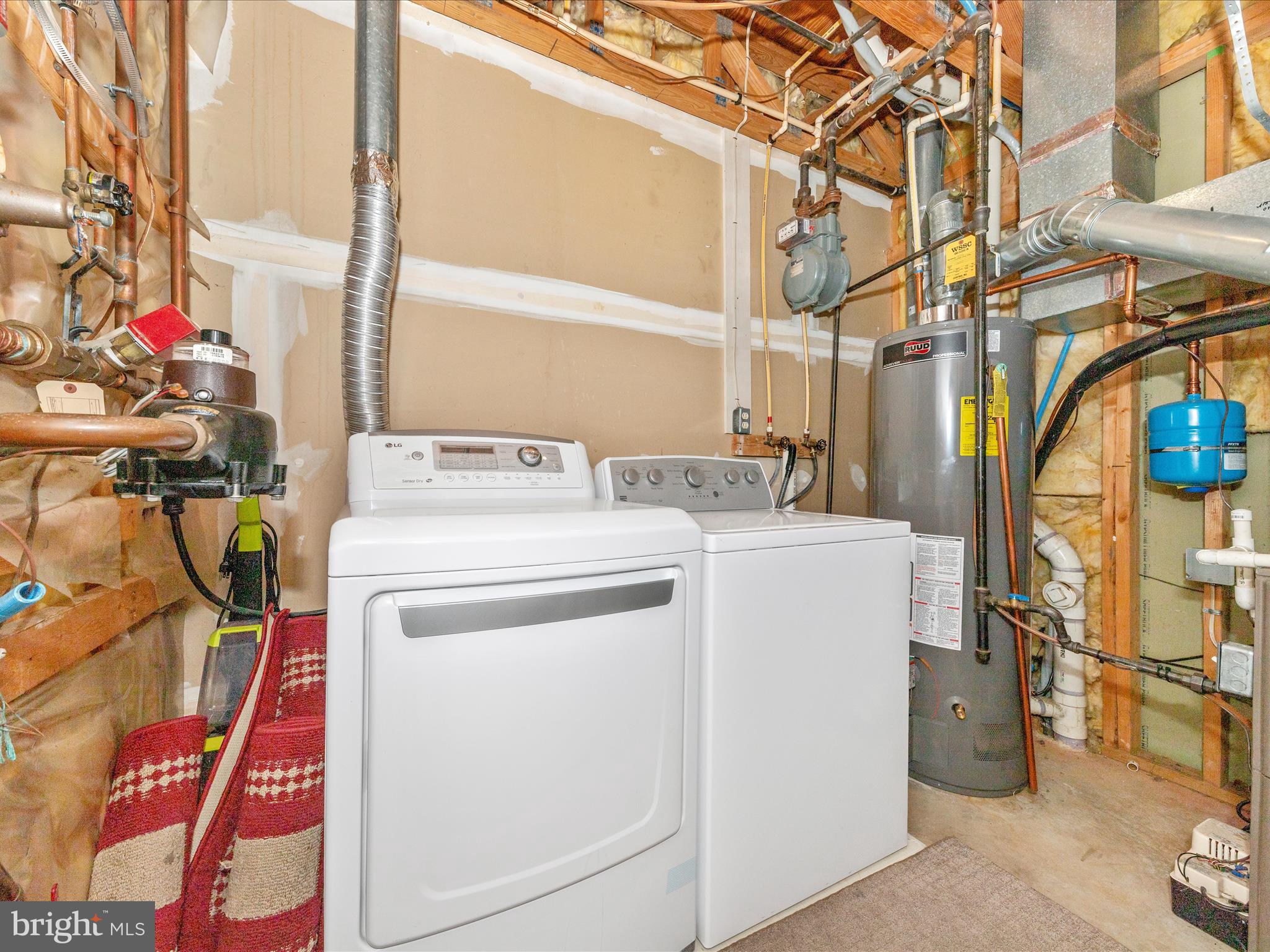 FOREST BROOKE - Residential