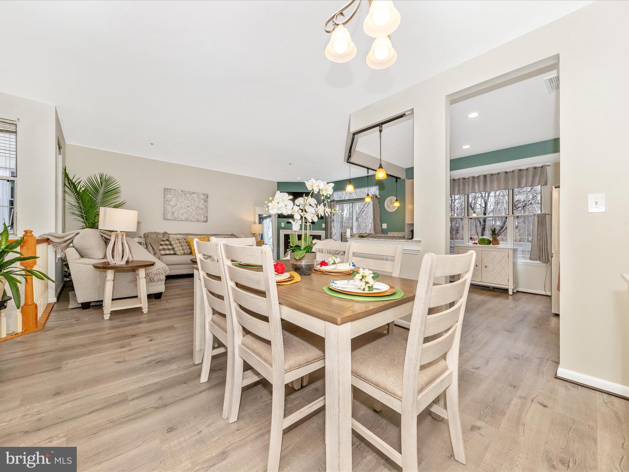 FOREST BROOKE - Residential