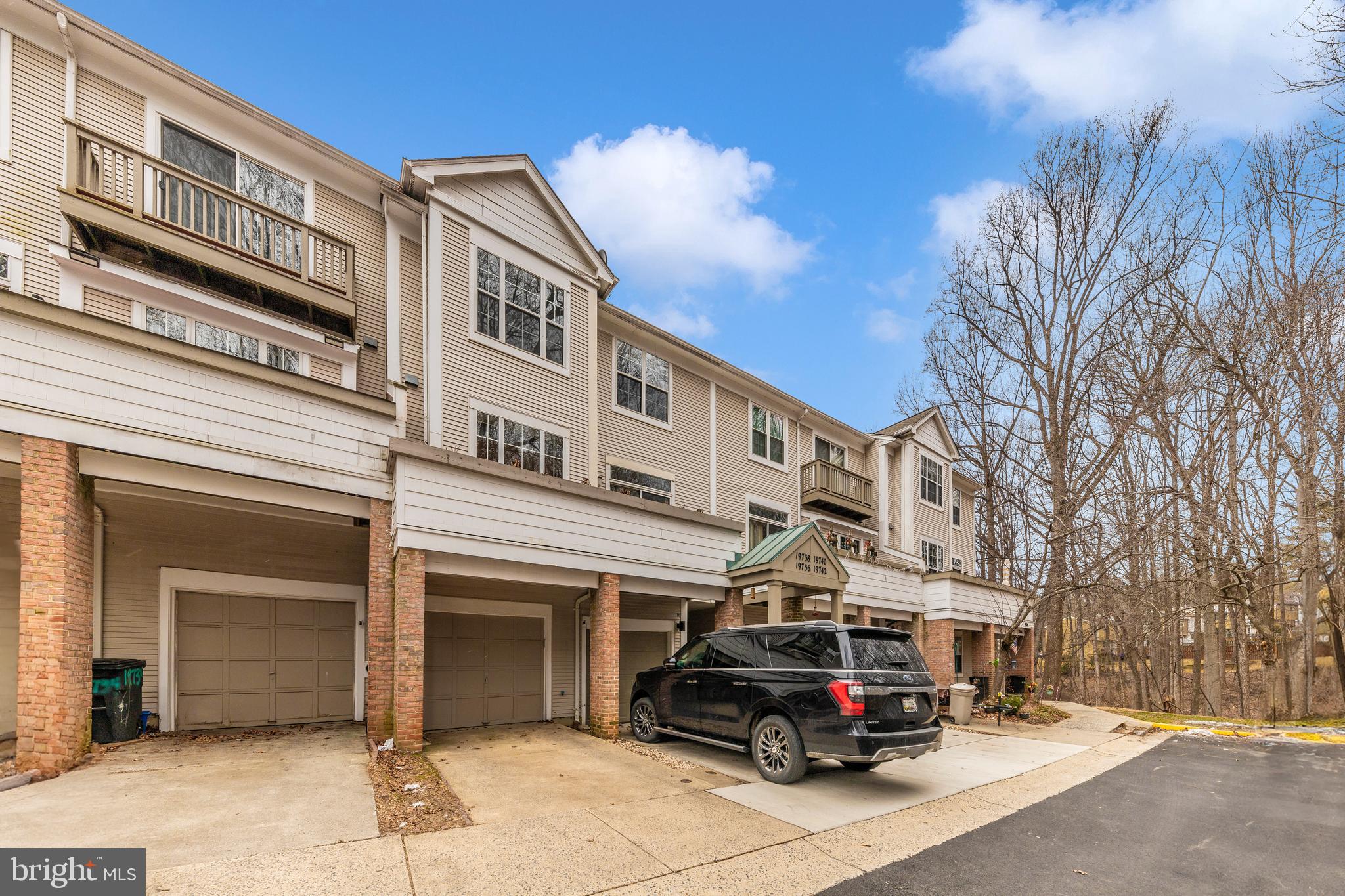 FOREST BROOKE - Residential