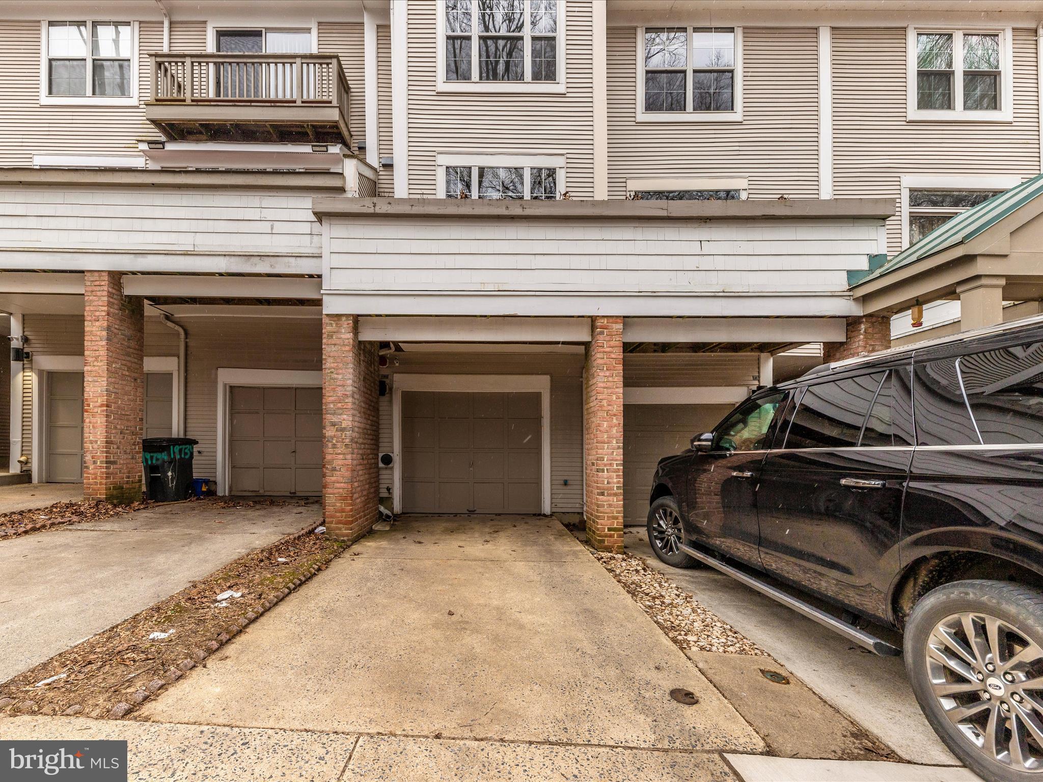 FOREST BROOKE - Residential