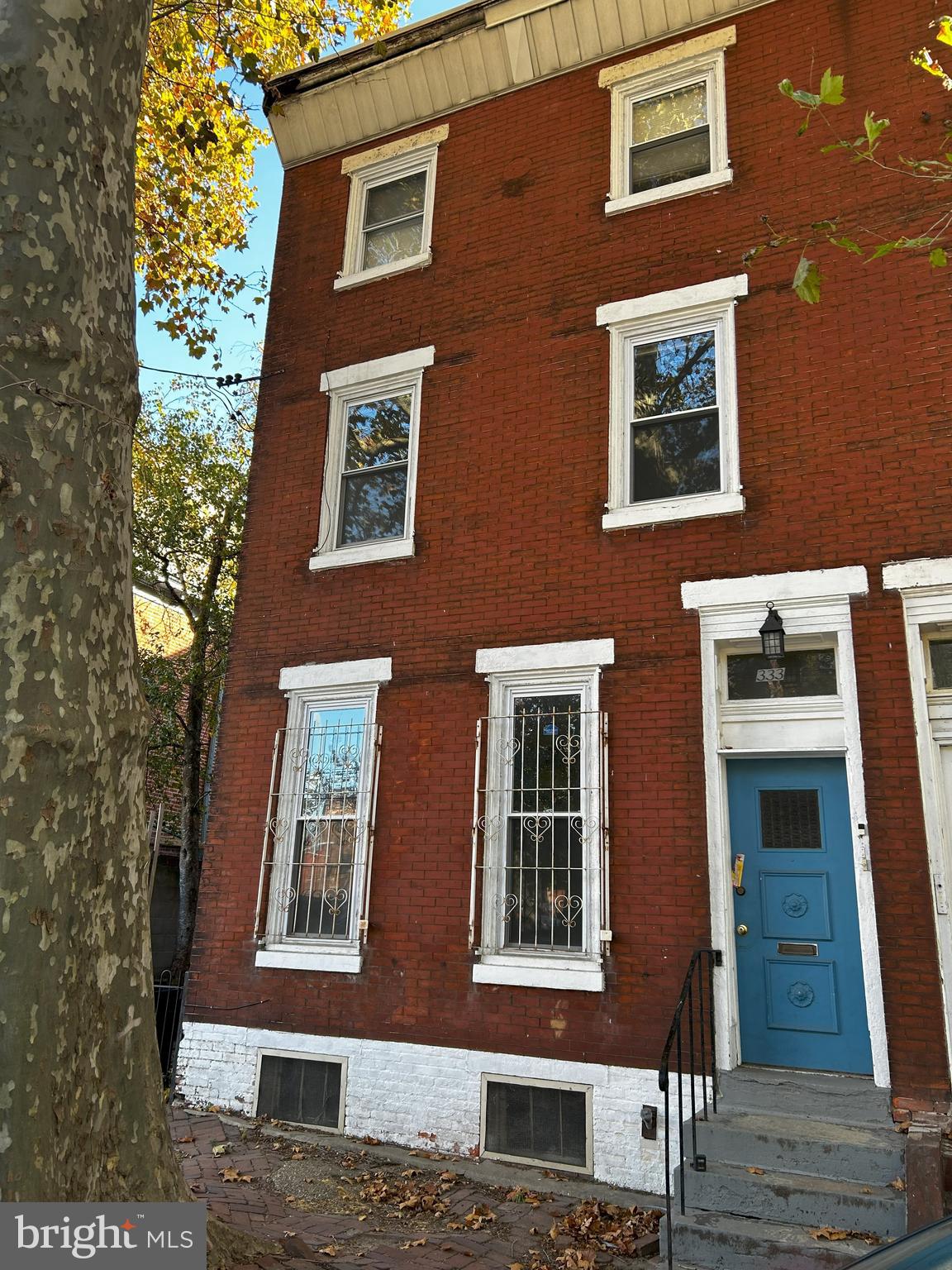 Bright and Cozy 1-Bedroom 1st FL Apartment in Powelton Village For Rent – 333 N Saunders Ave, Unit #1, Philadelphia, PA 19104
- $1,265/month plus utilities
- 1 Bedroom
- 1 Bathroom
- Spacious backyard – perfect for relaxing or entertaining outdoors
- On-street parking
- Other rooms include Kitchen and Dining/Living room
- Kitchen has New cabinets and countertops, New vinyl Plank flooring and Gas stove
- Across the street from Saunders Park and easy access to Penn Presbyterian Medical Center and Lancaster & 38th Light Rail Station, shops and restaurants
- Philadelphia School District
- Cable ready
- Freshly painted and cleaned throughout
- Hardwood floors throughout have been polished and cleaned
- Dining/Living area has ceiling fan and faux fireplace
- Bathroom has vinyl plank flooring
- Heated with clean, efficient gas heat/hot water
- Unfinished Basement has room for storage
- Steps from University City
- Near Trolley #11, #13, #34 and #36 and close to Bus # 21, 30 and # 40. Just minutes from 30th Street Station and Center City. Near Highway 3 (Market St), Highway 13 (Powelton Avenue) and I-76
- No Pets
- No Smoking
- We are offering one year lease, or more, if needed
- Showings by appointment only