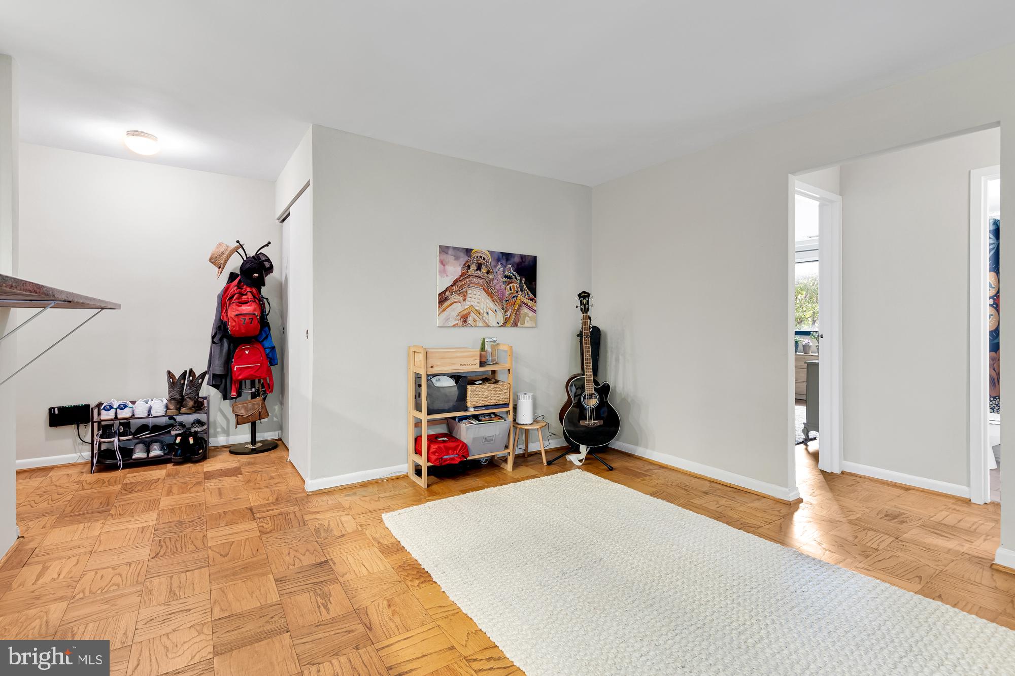 THAYER TOWERS - Residential