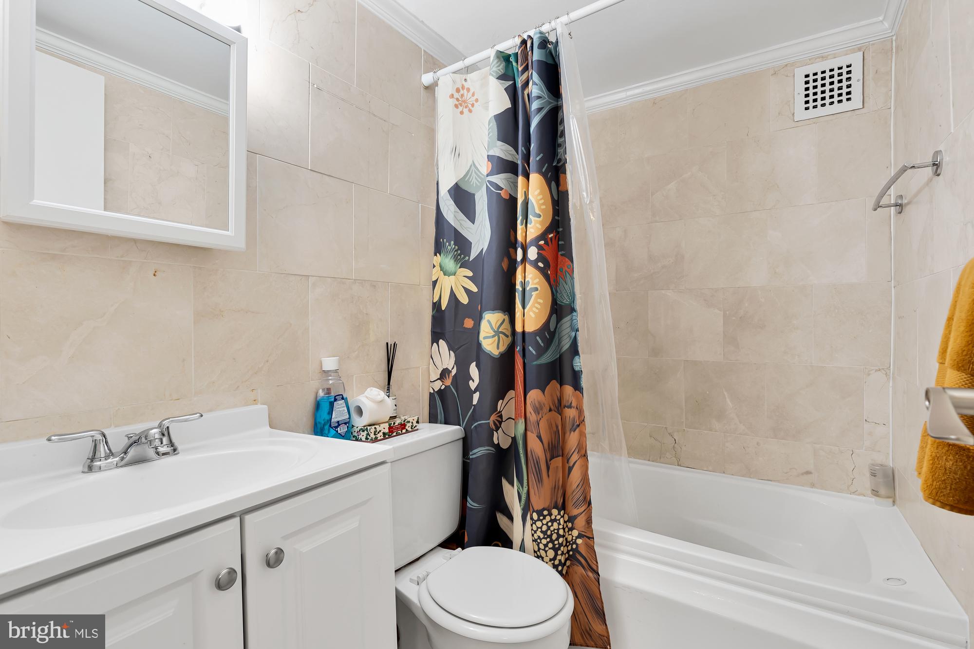 THAYER TOWERS - Residential