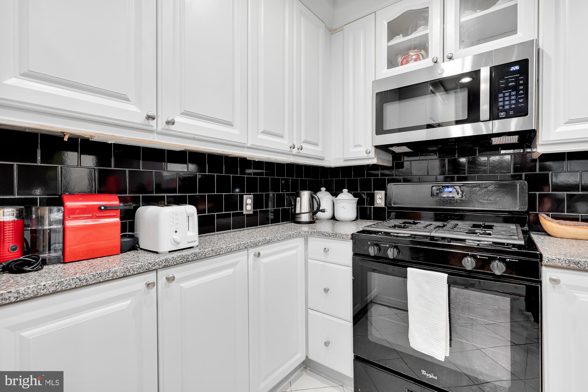 THAYER TOWERS - Residential