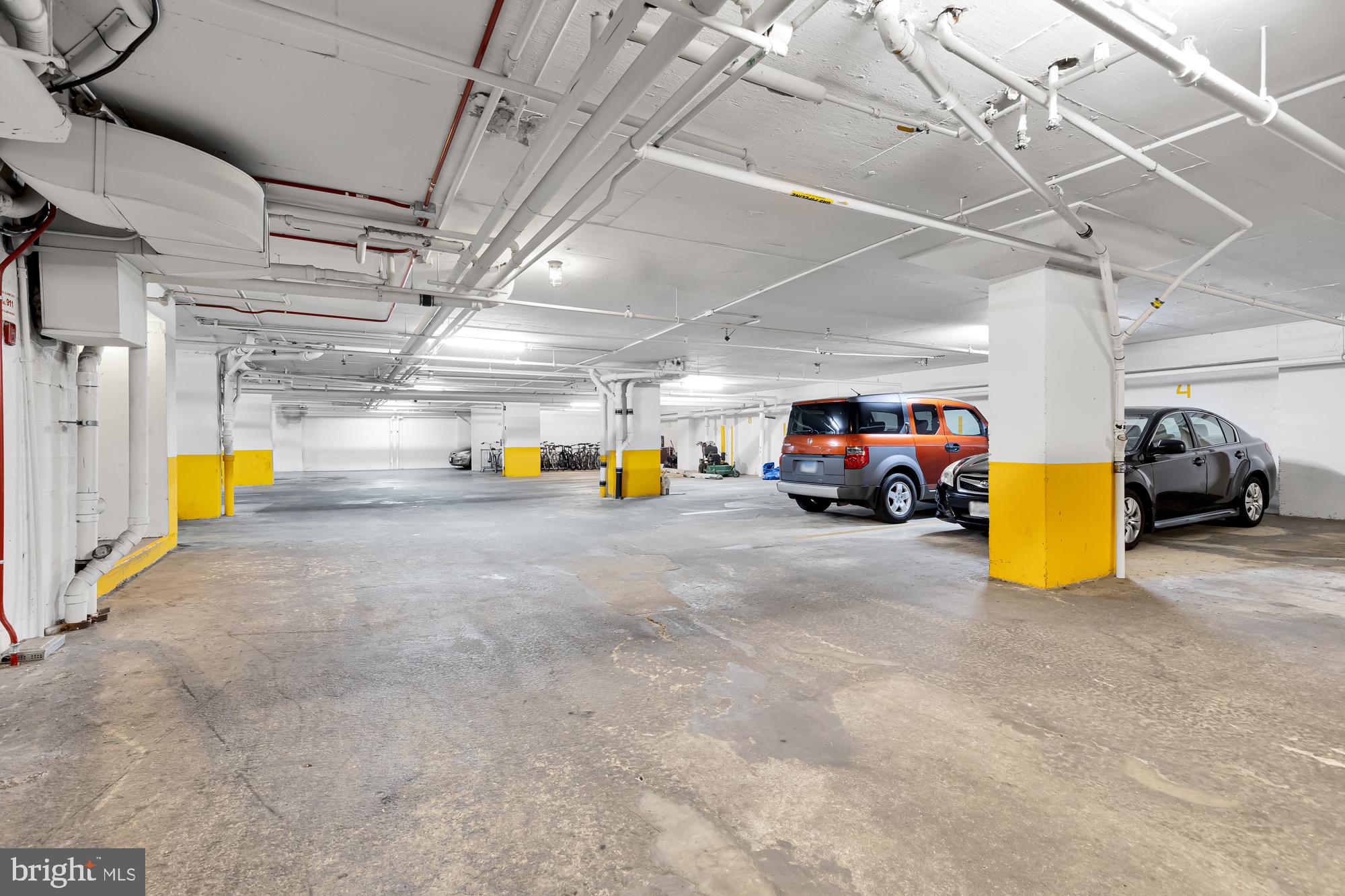 THAYER TOWERS - Residential