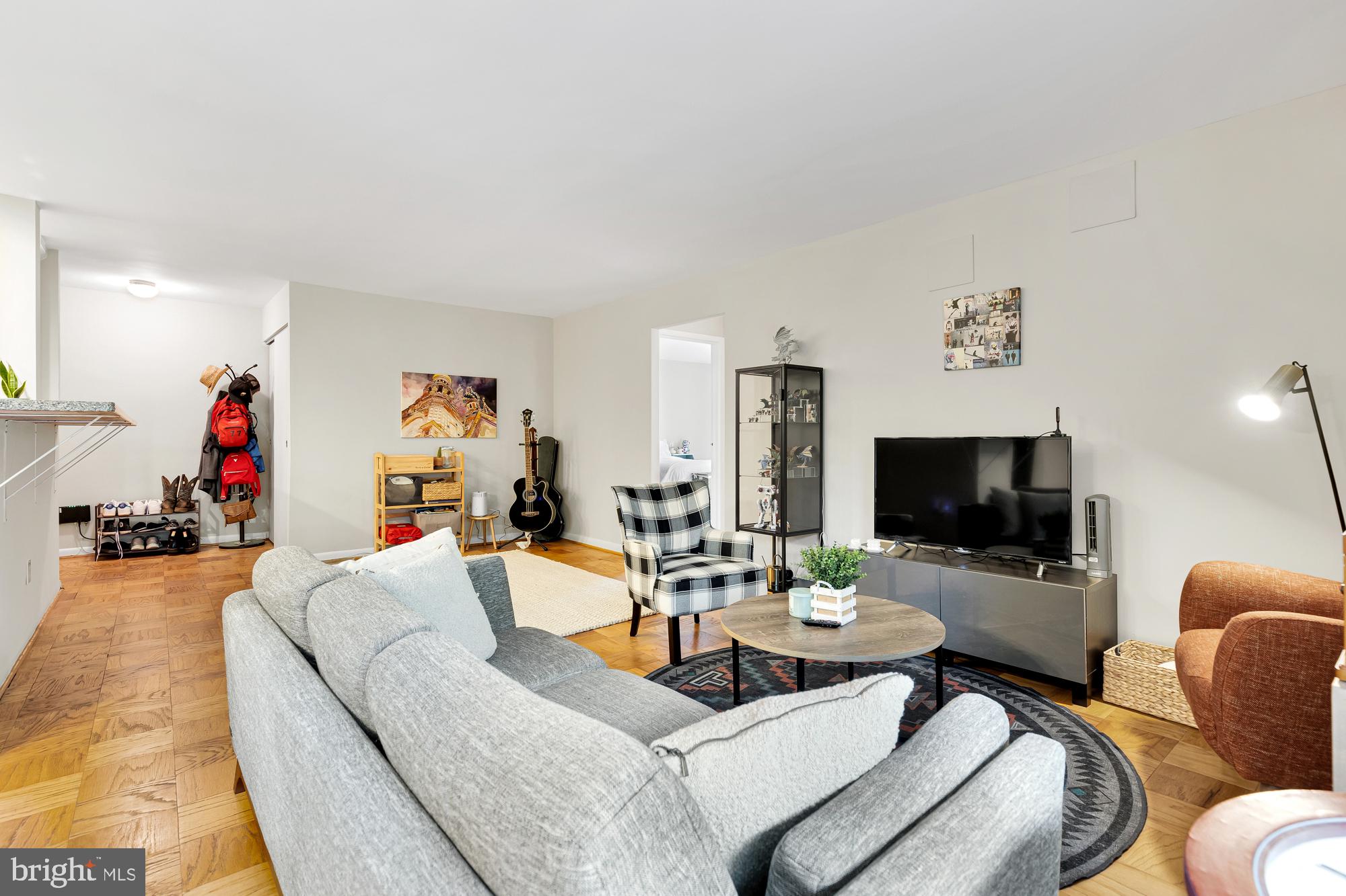 THAYER TOWERS - Residential