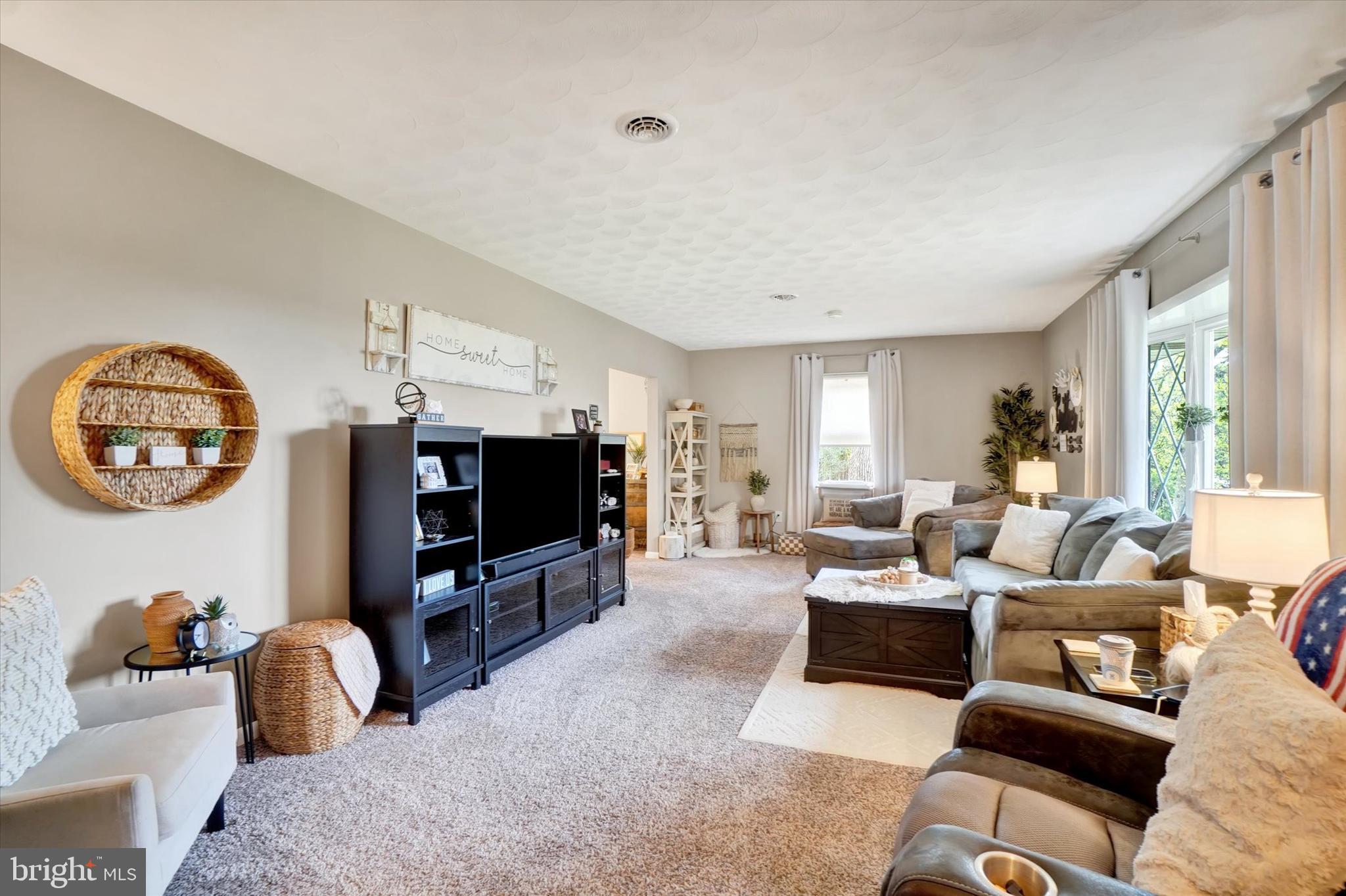 CAROL HEIGHTS - Residential