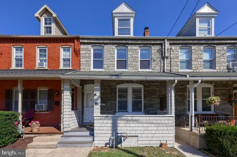 Photo of 445 New Dorwart Street, LANCASTER, PA 17603 (MLS # PALA2076824)