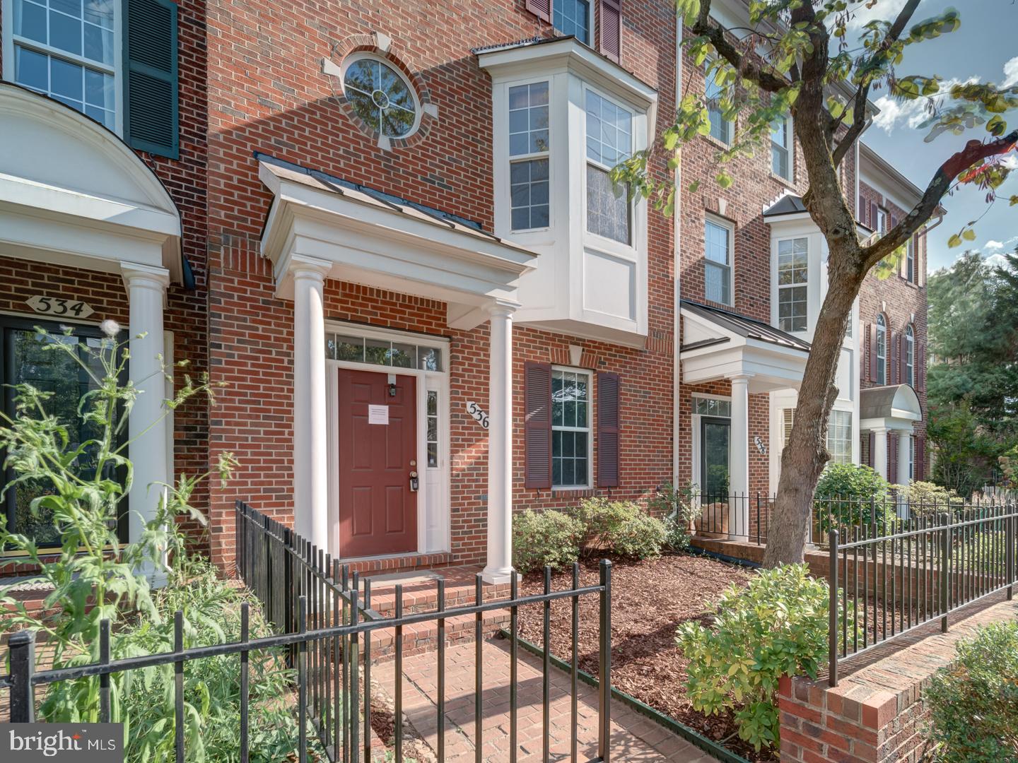 536 REDLAND BOULEVARD