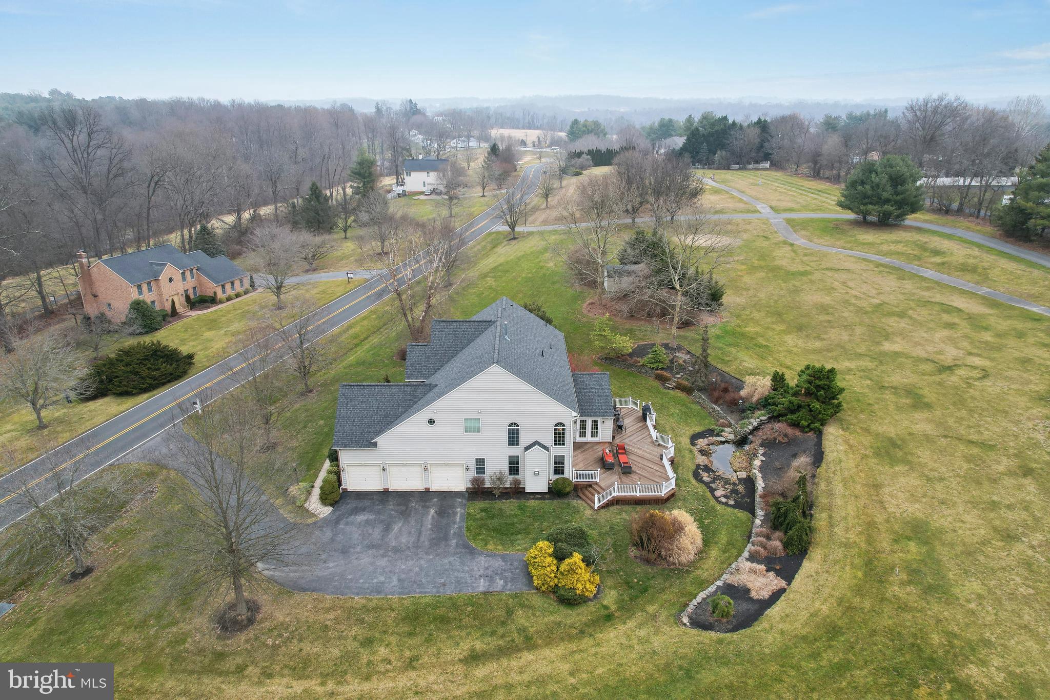 RIVER DOWNS - Residential