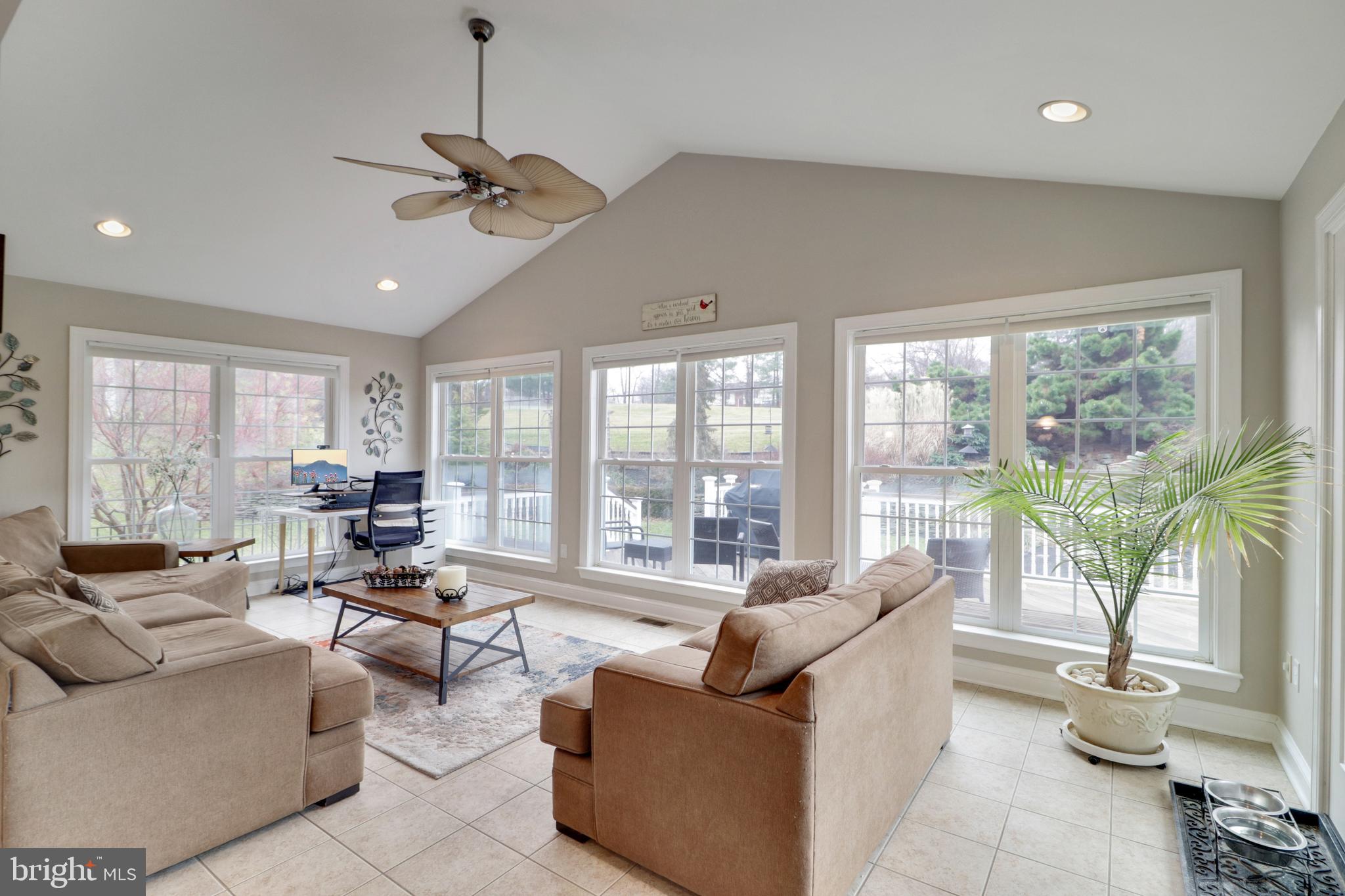 RIVER DOWNS - Residential