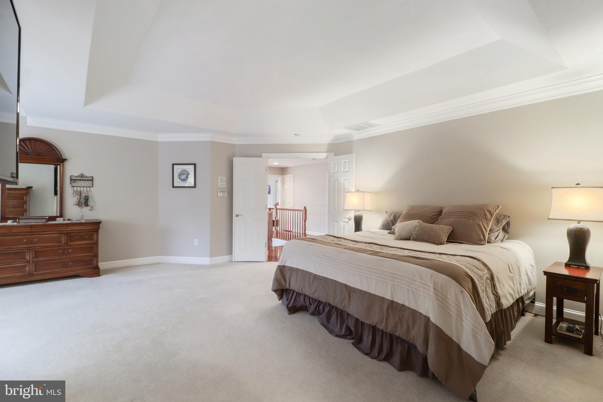 RIVER DOWNS - Residential