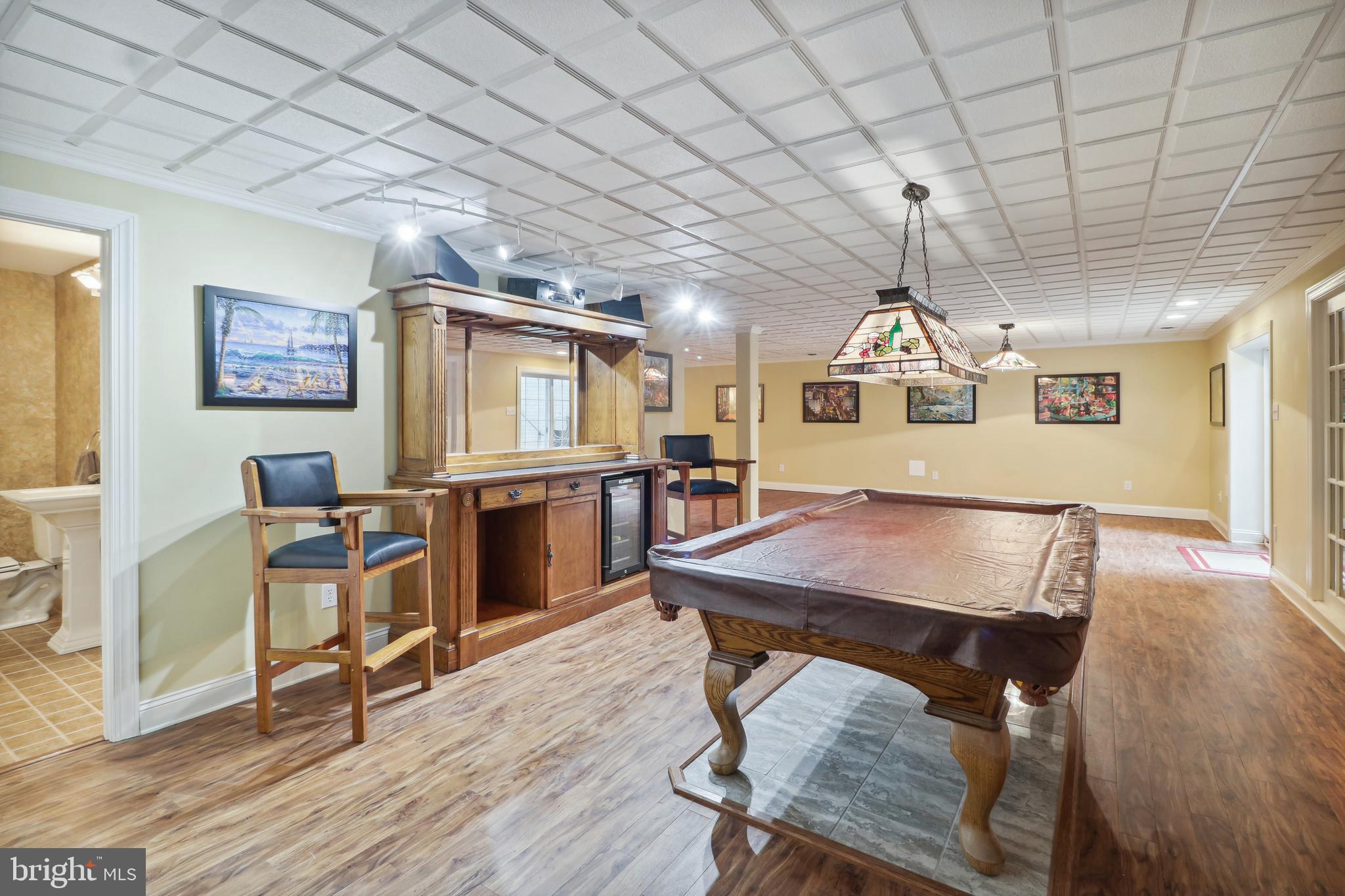 RIVER DOWNS - Residential