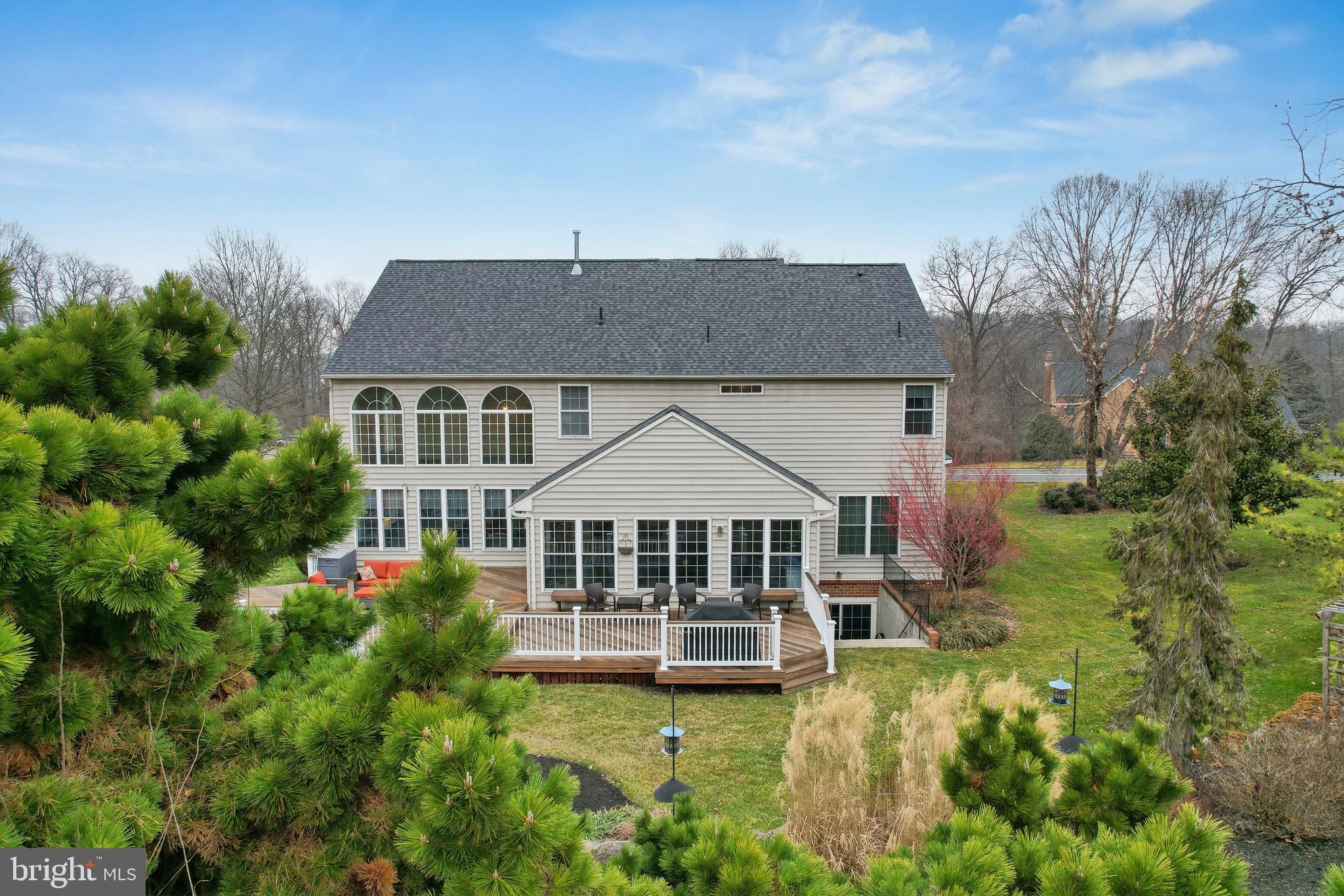 RIVER DOWNS - Residential