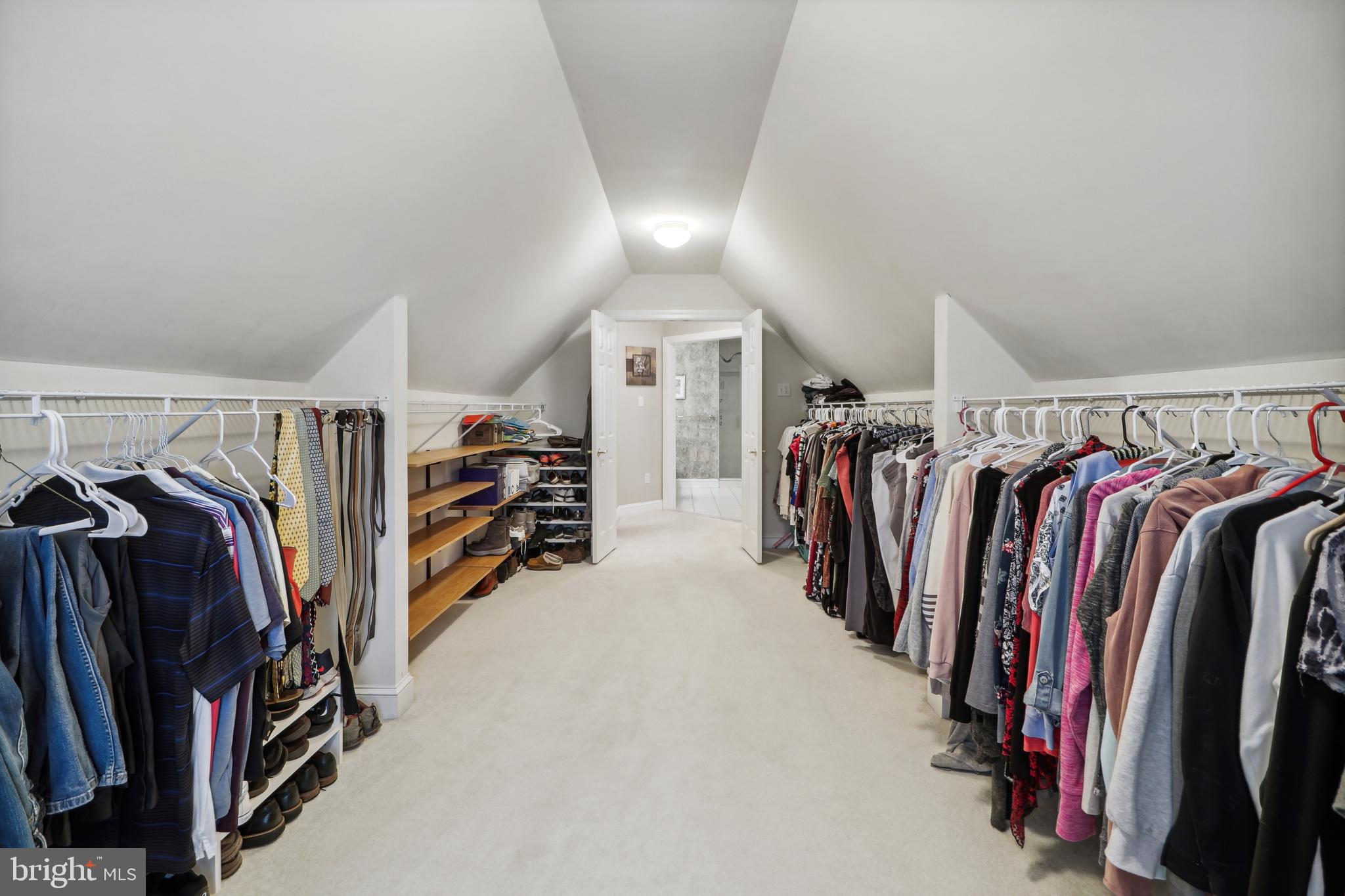 RIVER DOWNS - Residential