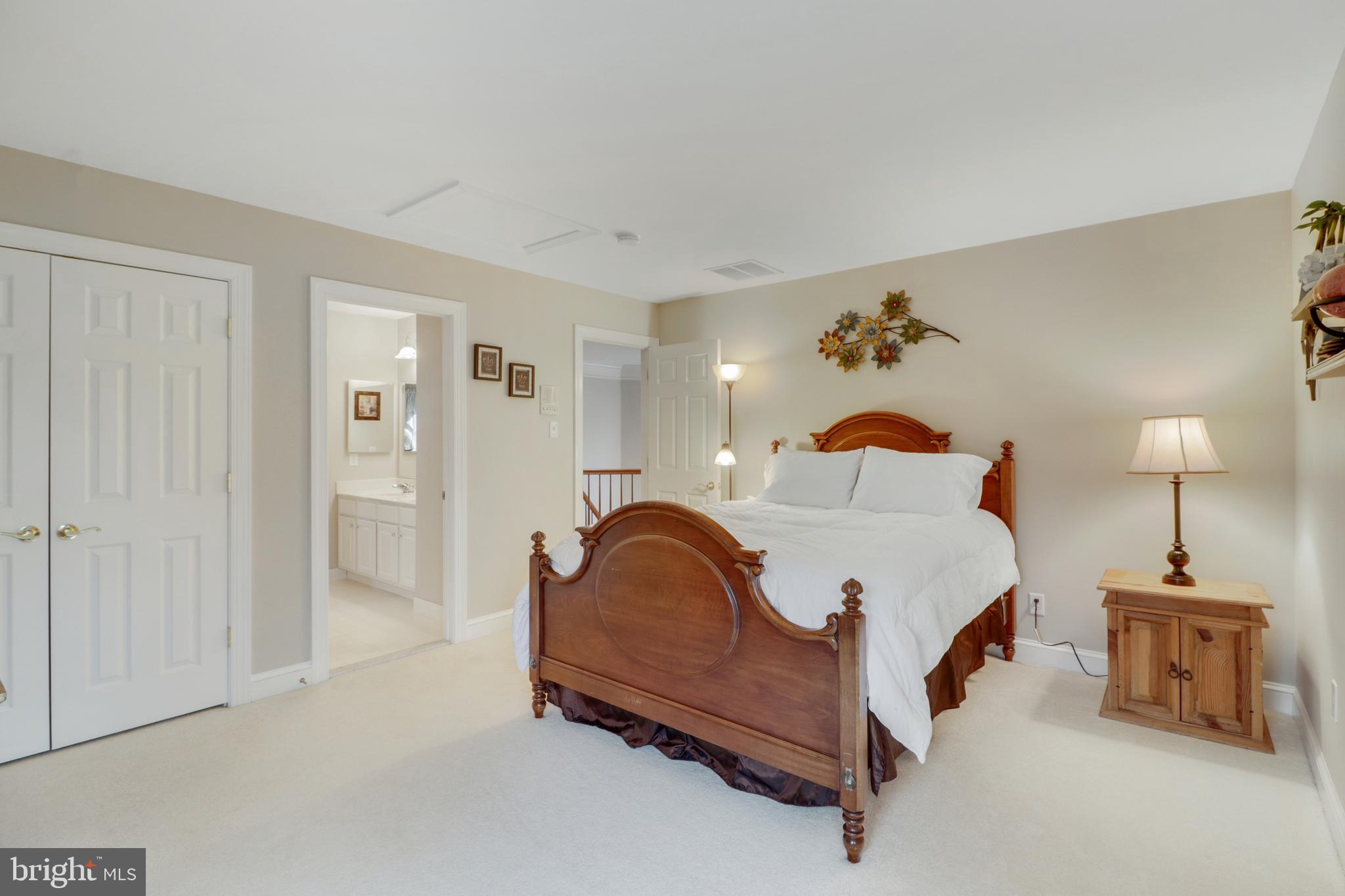 RIVER DOWNS - Residential