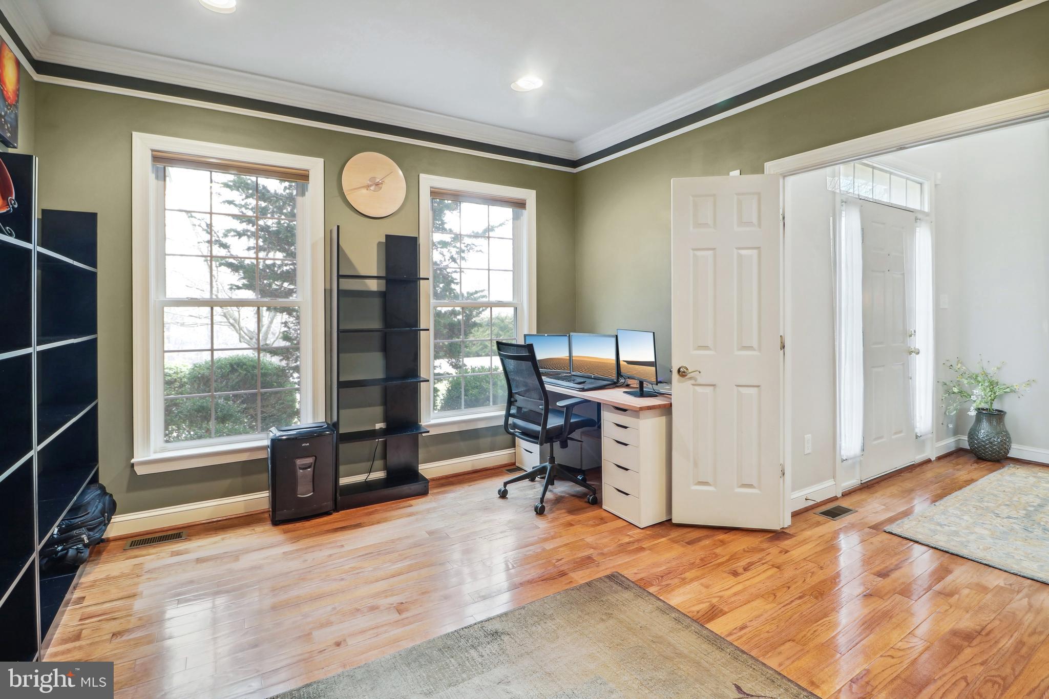 RIVER DOWNS - Residential