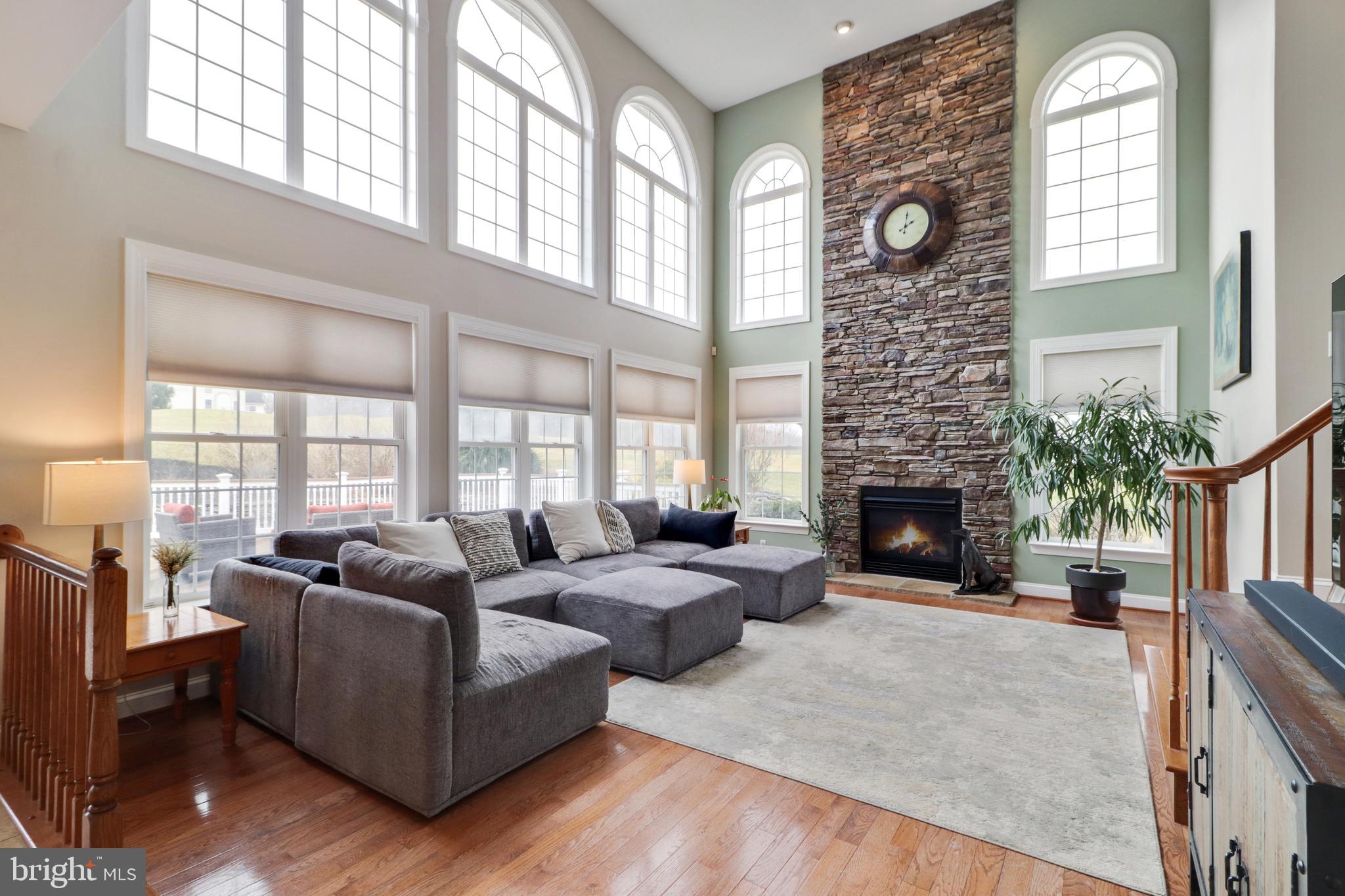 RIVER DOWNS - Residential