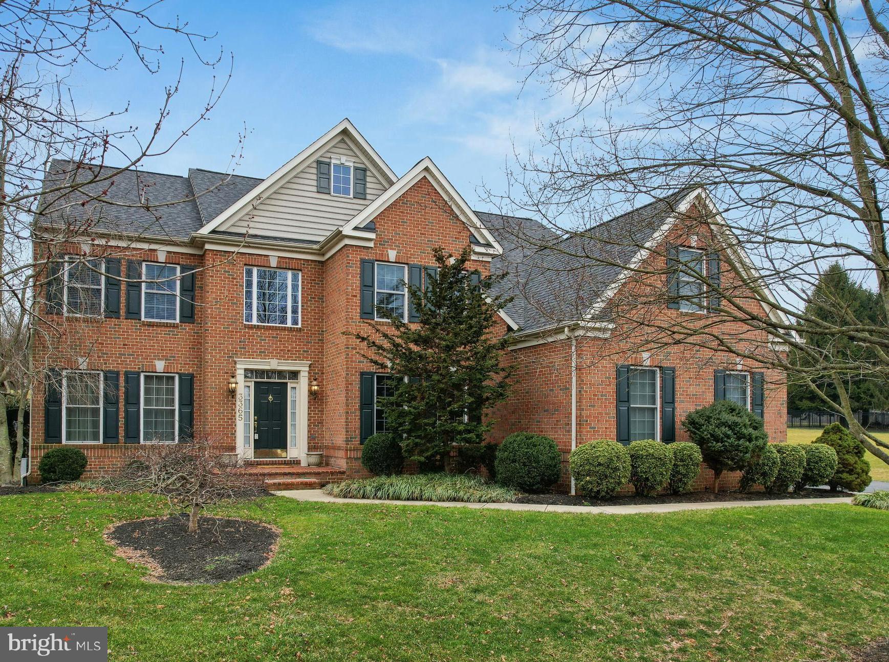 RIVER DOWNS - Residential