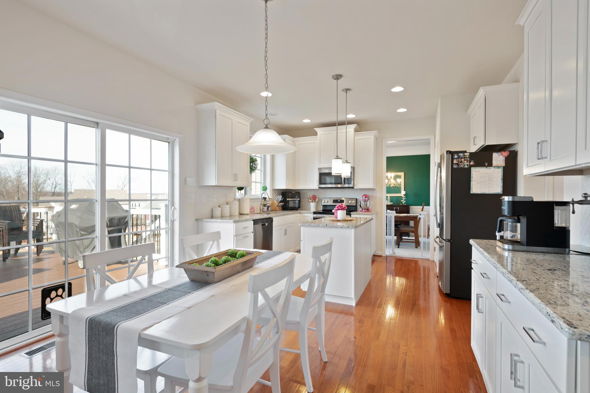 POND VIEW ESTATES - Residential