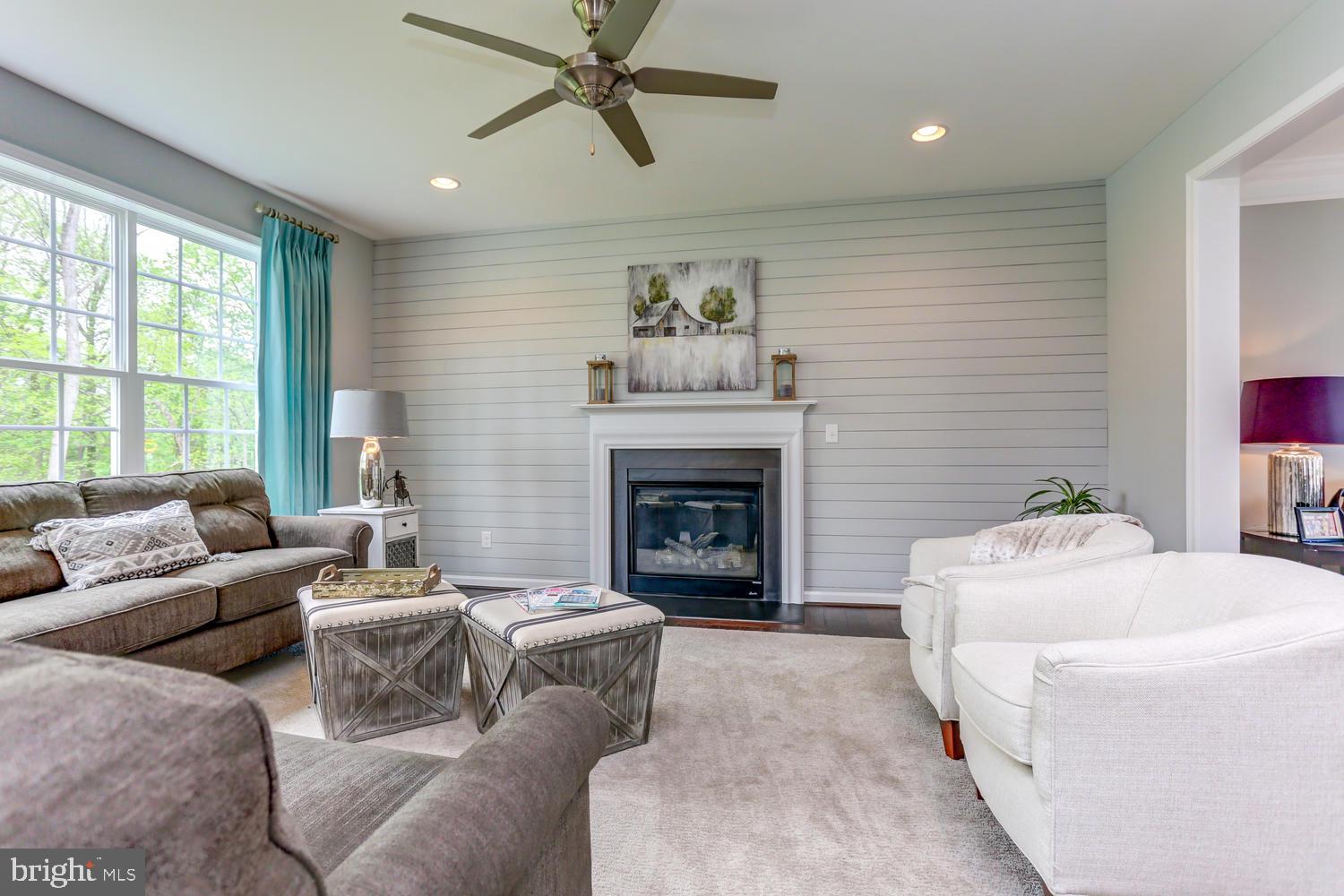 POND VIEW ESTATES - Residential