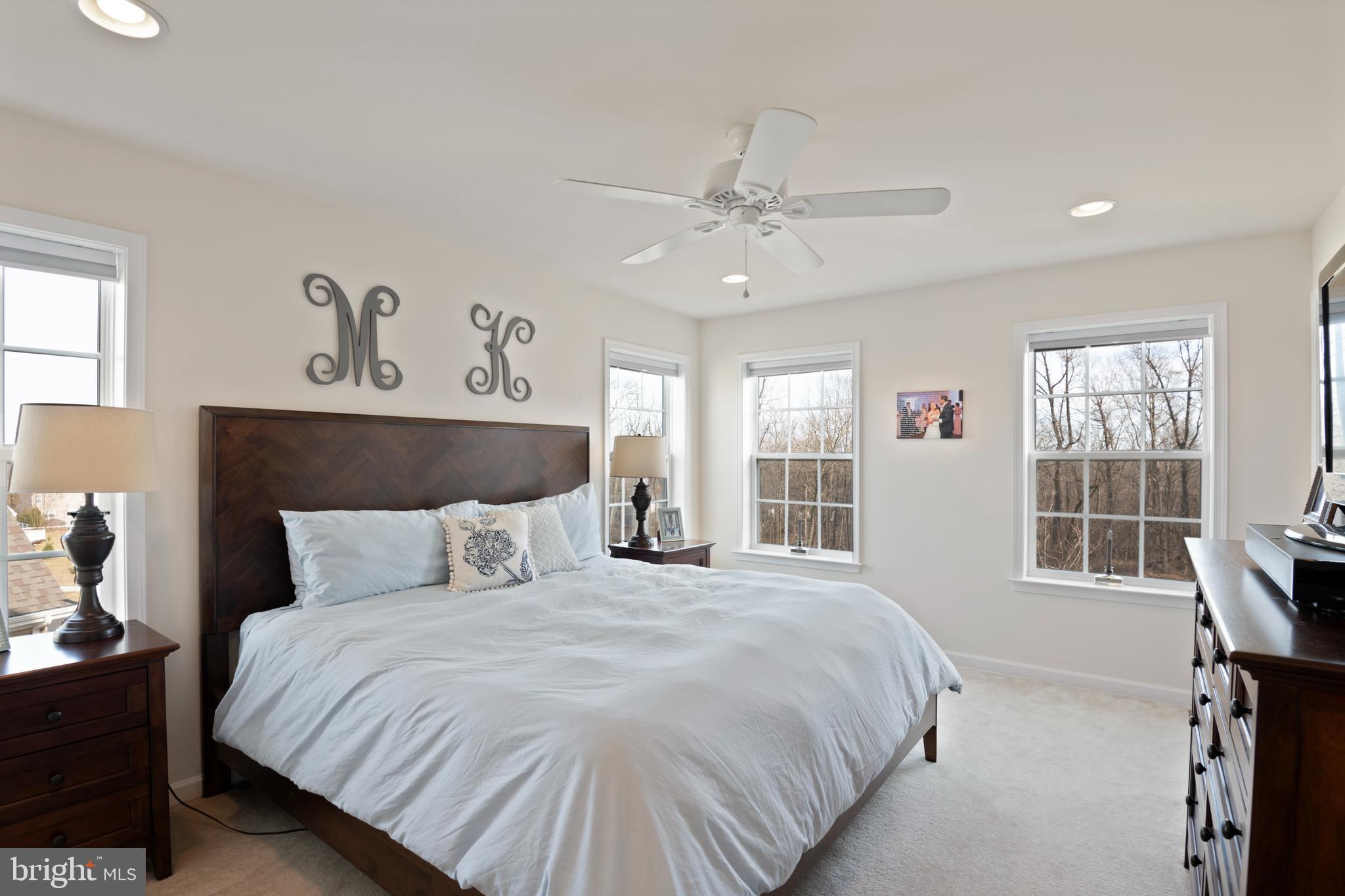 POND VIEW ESTATES - Residential