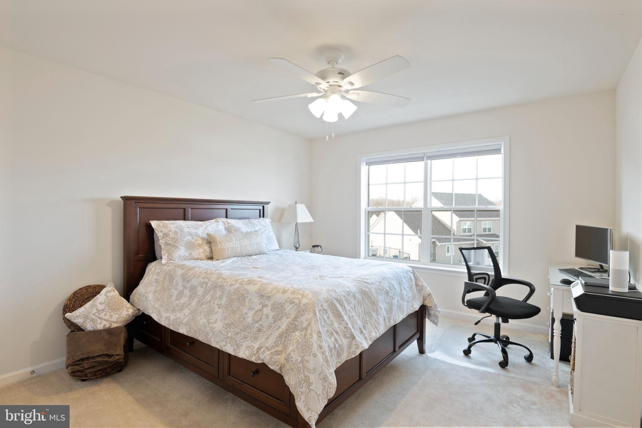 POND VIEW ESTATES - Residential