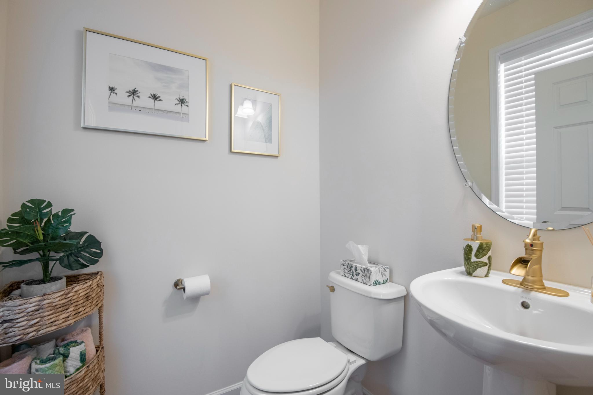 POND VIEW ESTATES - Residential