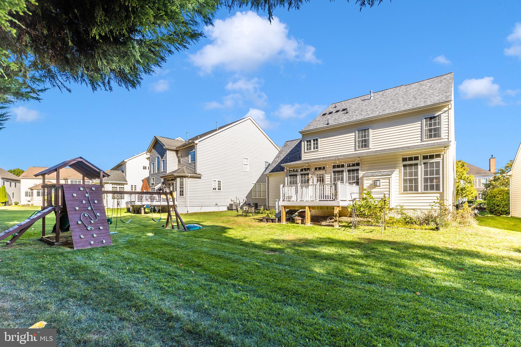 GREENWAY VILLAGE - Residential