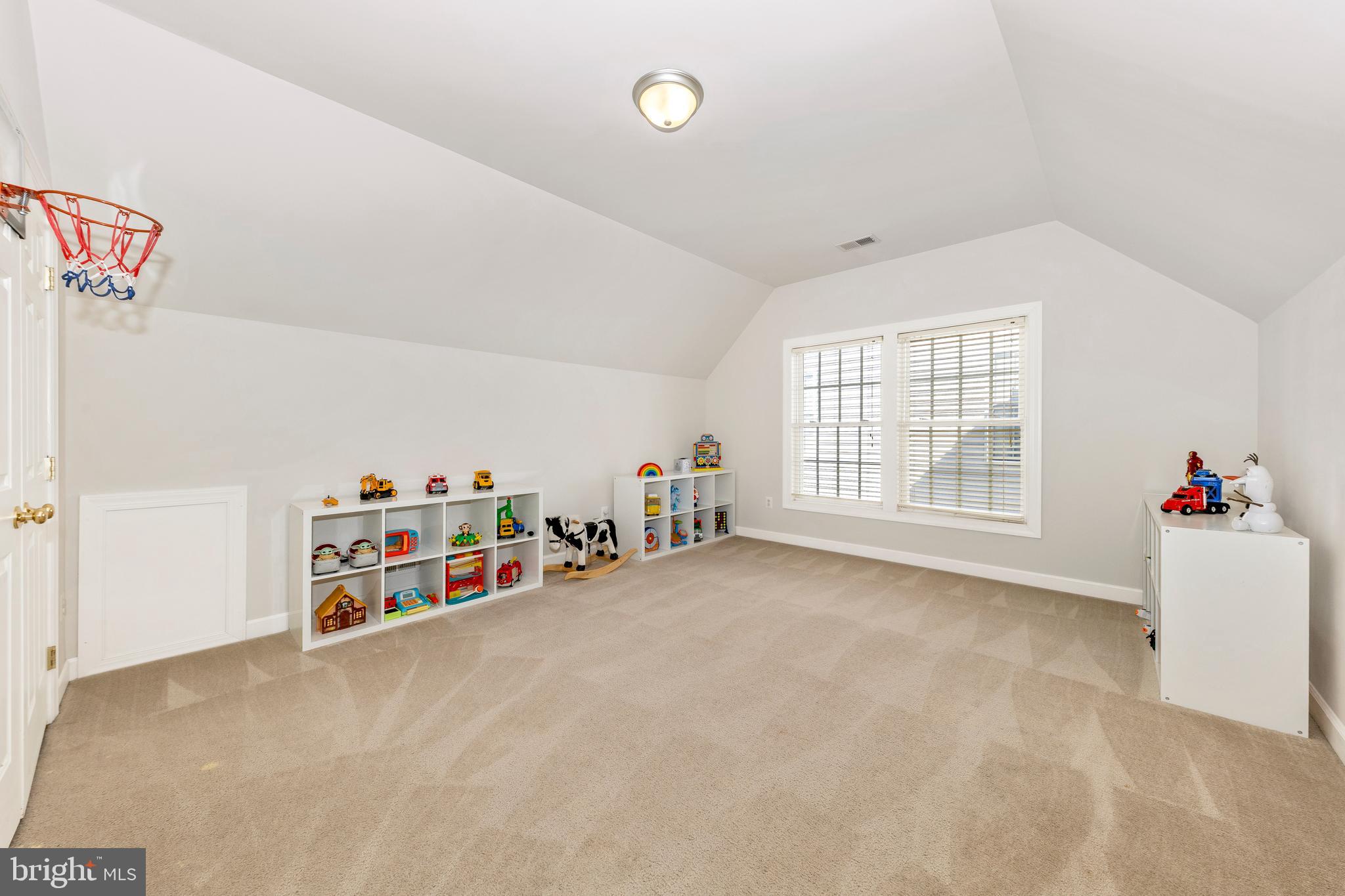 GREENWAY VILLAGE - Residential