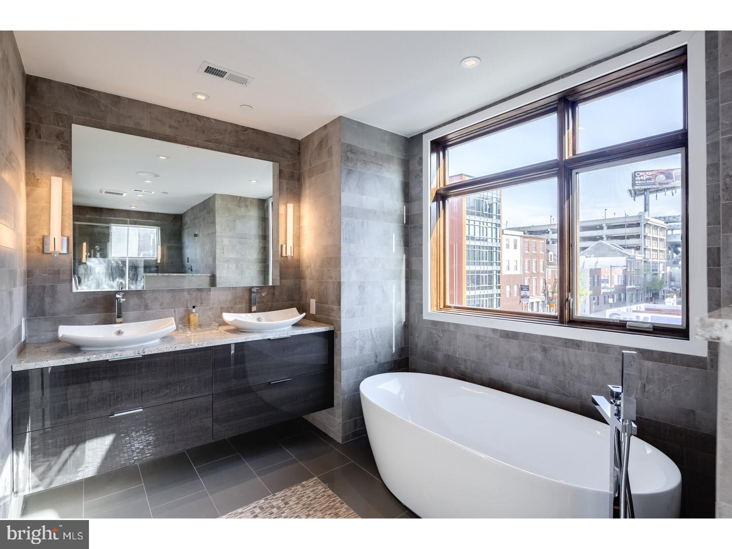 OLD CITY - Residential