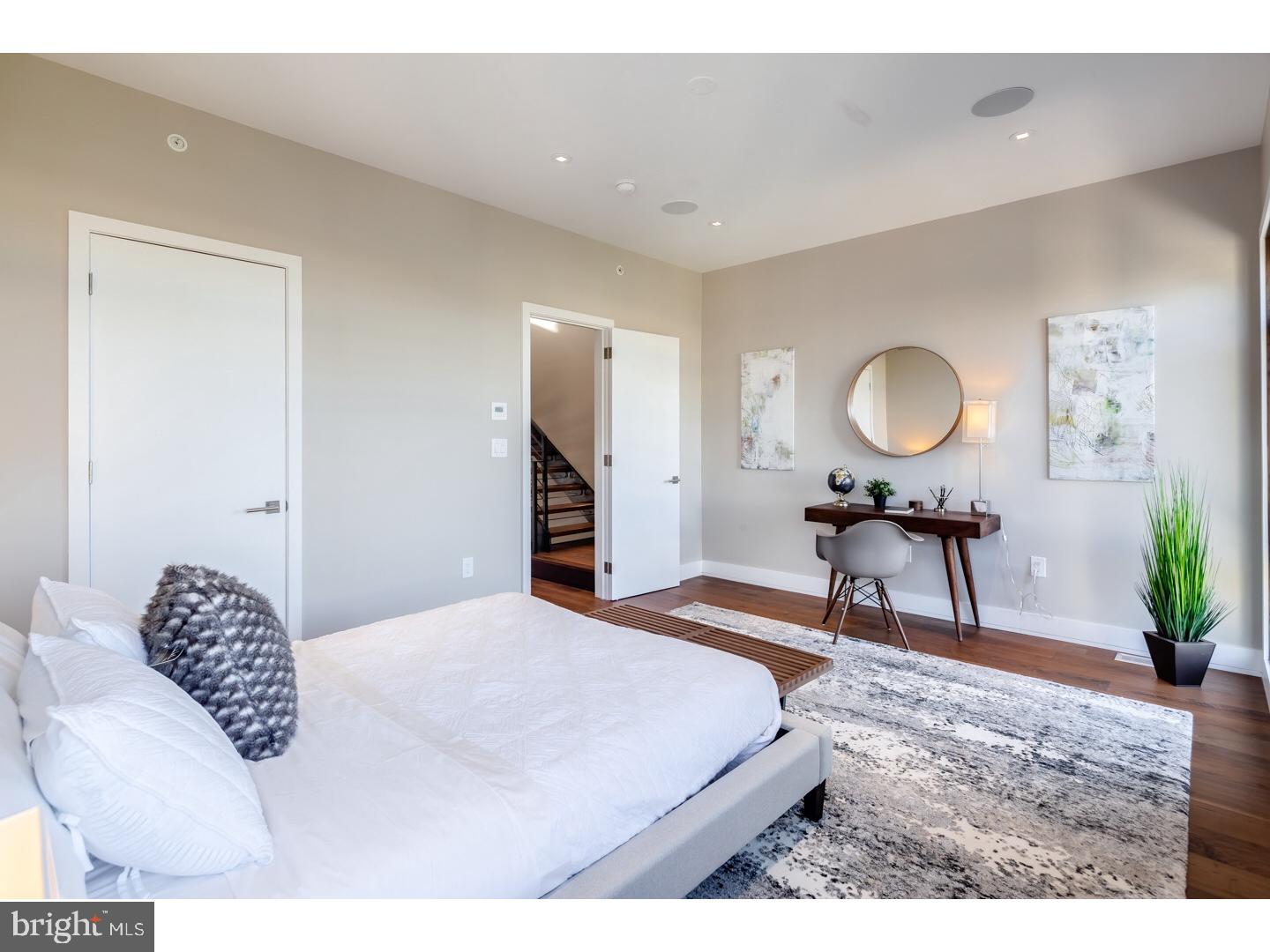 OLD CITY - Residential