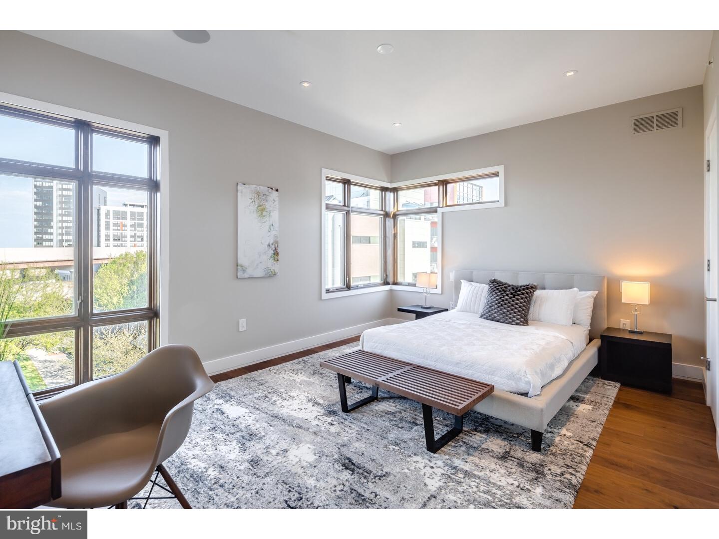 OLD CITY - Residential