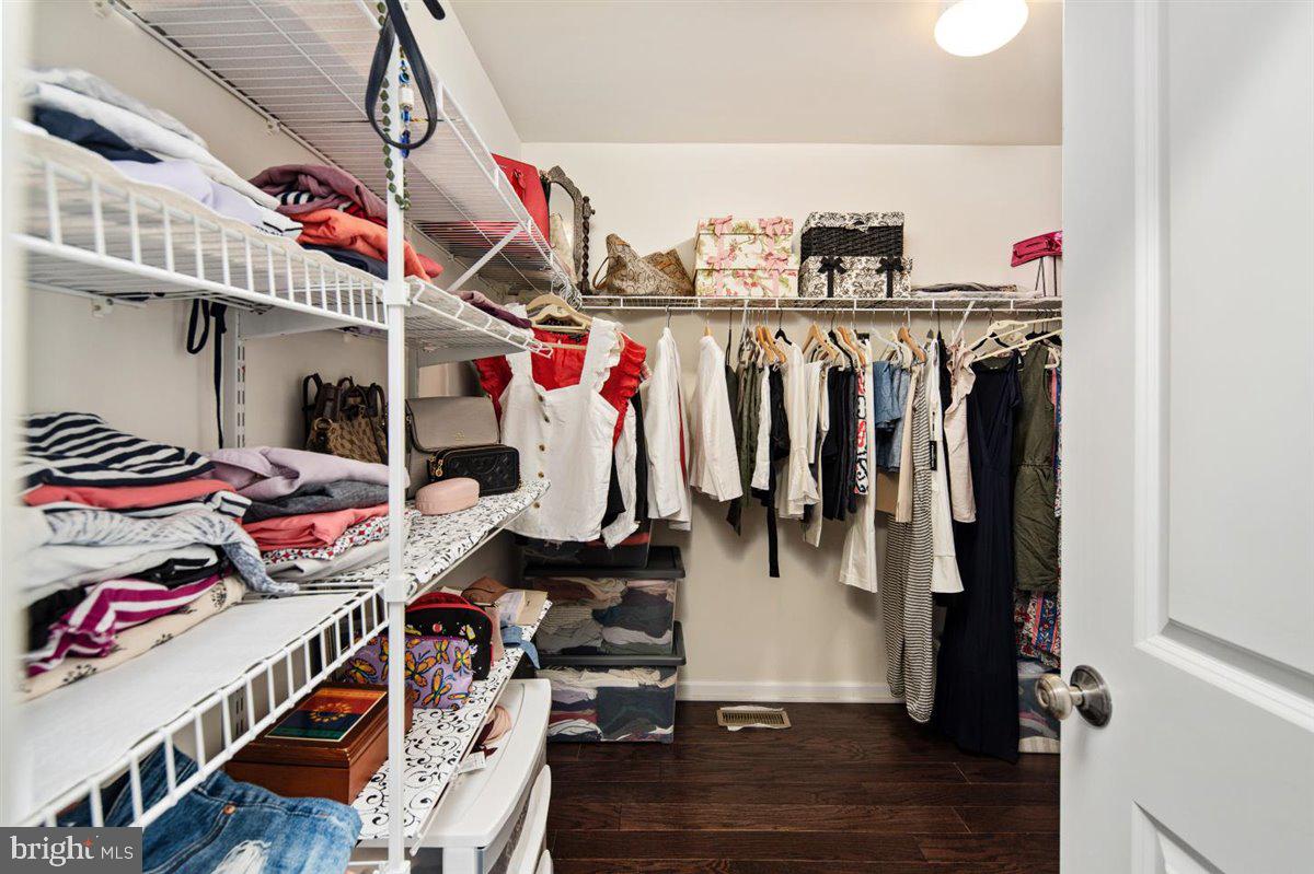 EMBREY MILL - Residential