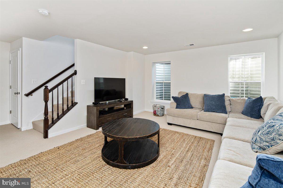 EMBREY MILL - Residential