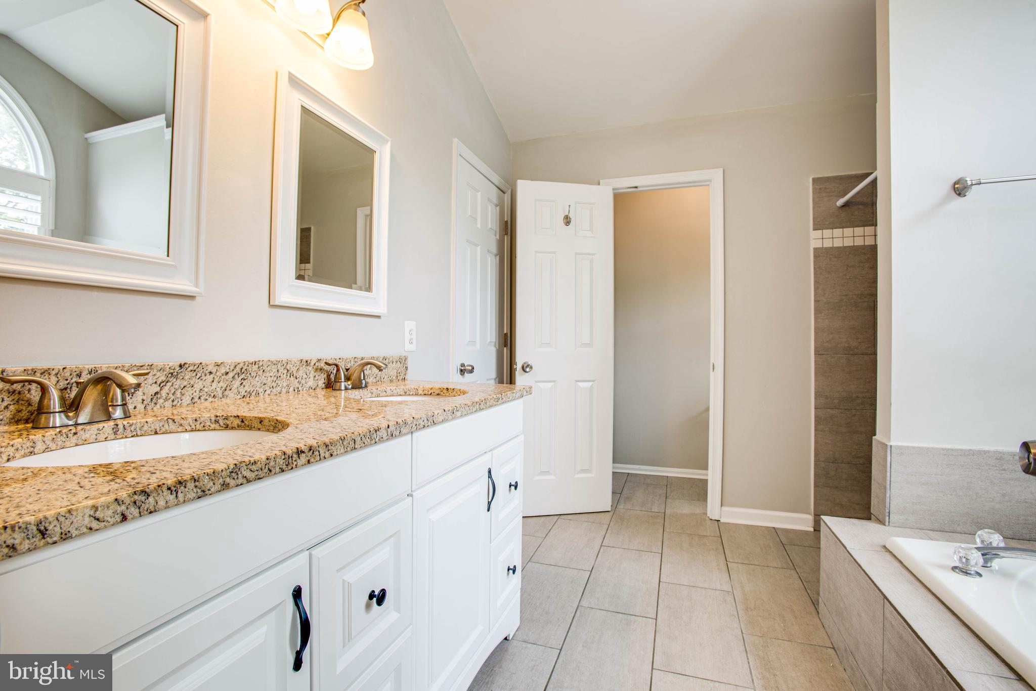 STONEWALL ESTATES - Residential