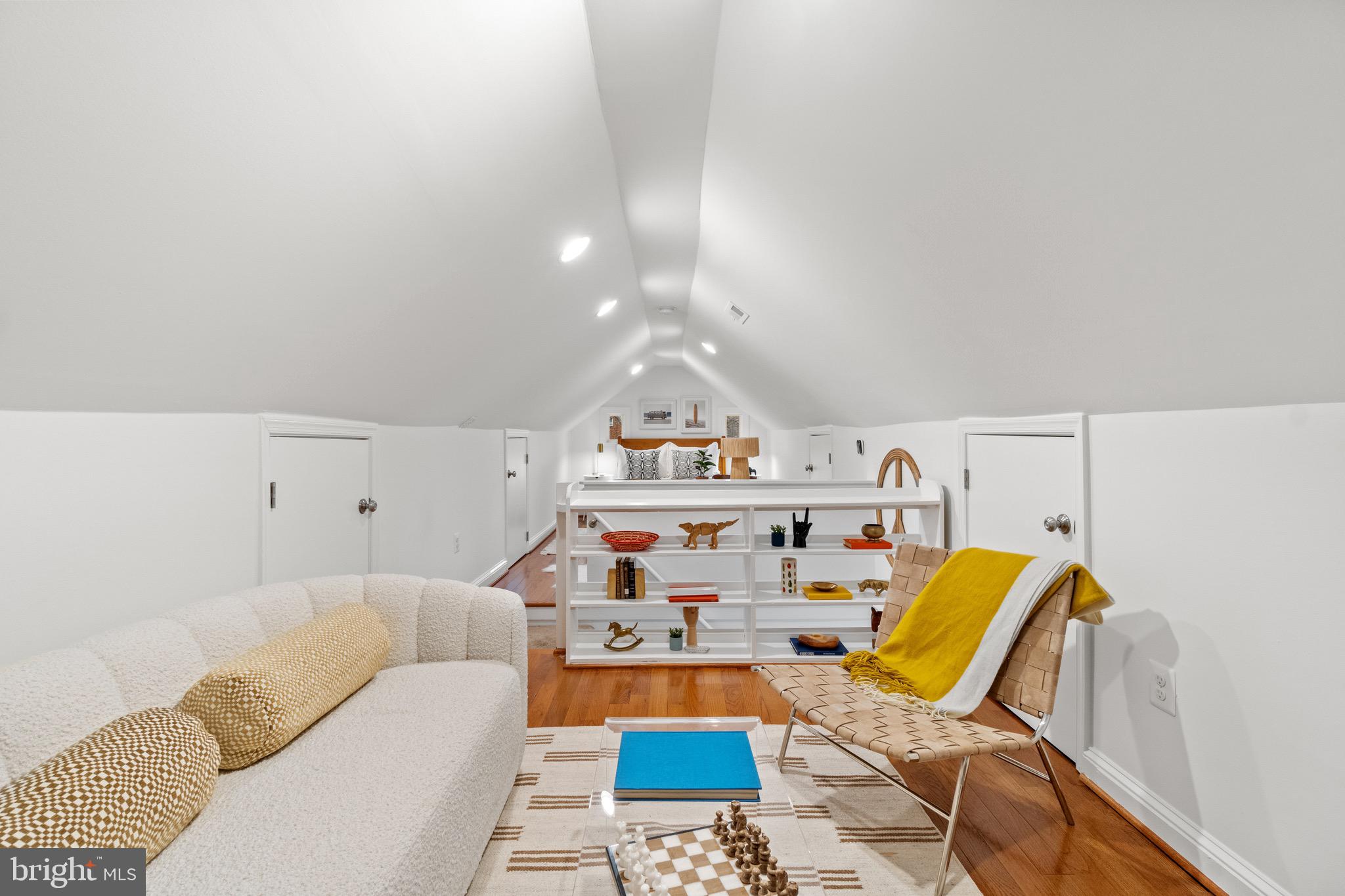 BRADDOCK HEIGHTS - Residential