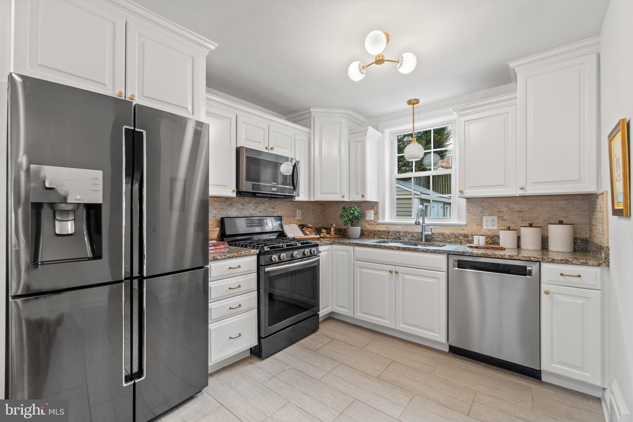 BRADDOCK HEIGHTS - Residential