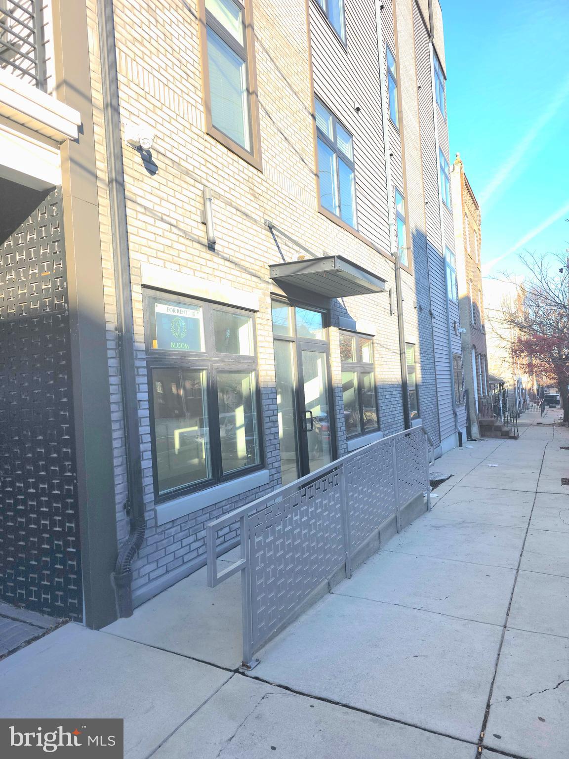 MANTUA - Commercial Lease